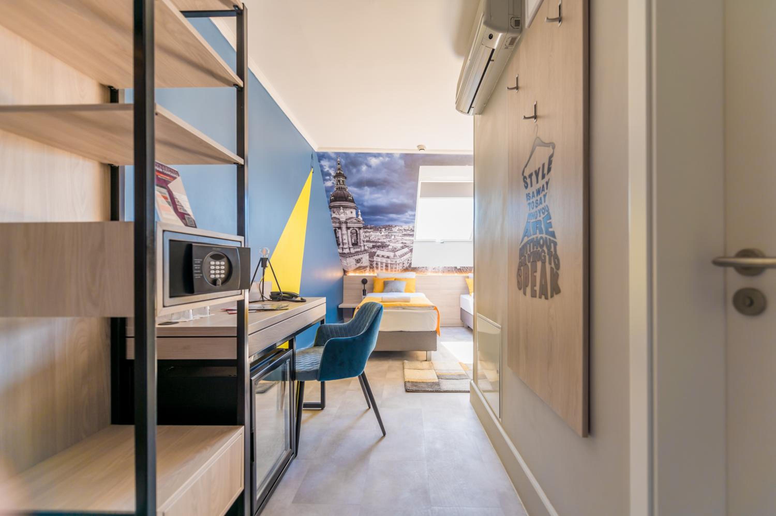 Standard Double or Twin Room - Photo 6
