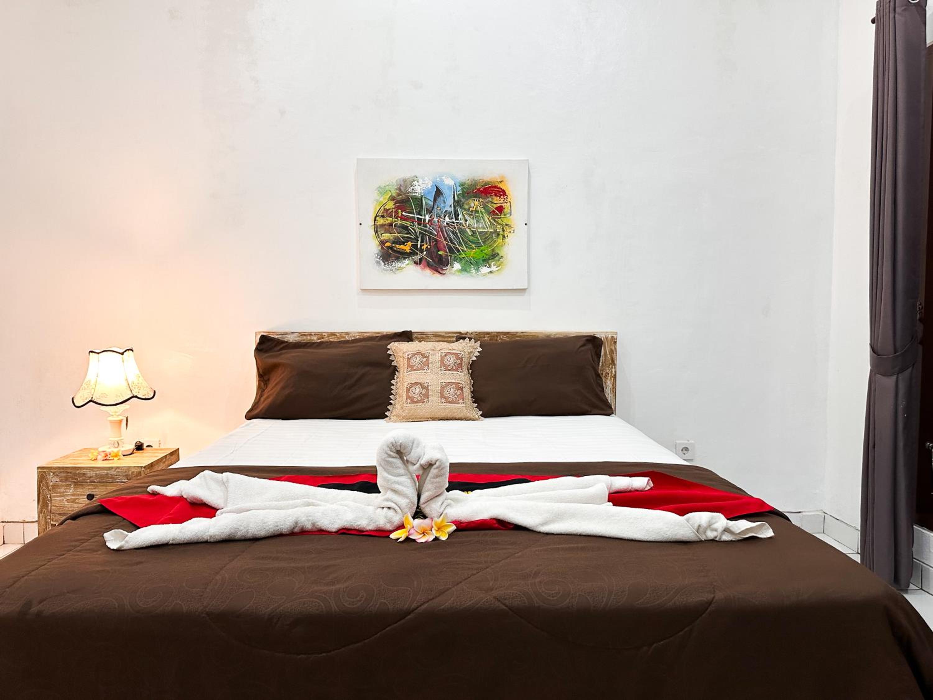 Double Room with Private Bathroom - Photo 3