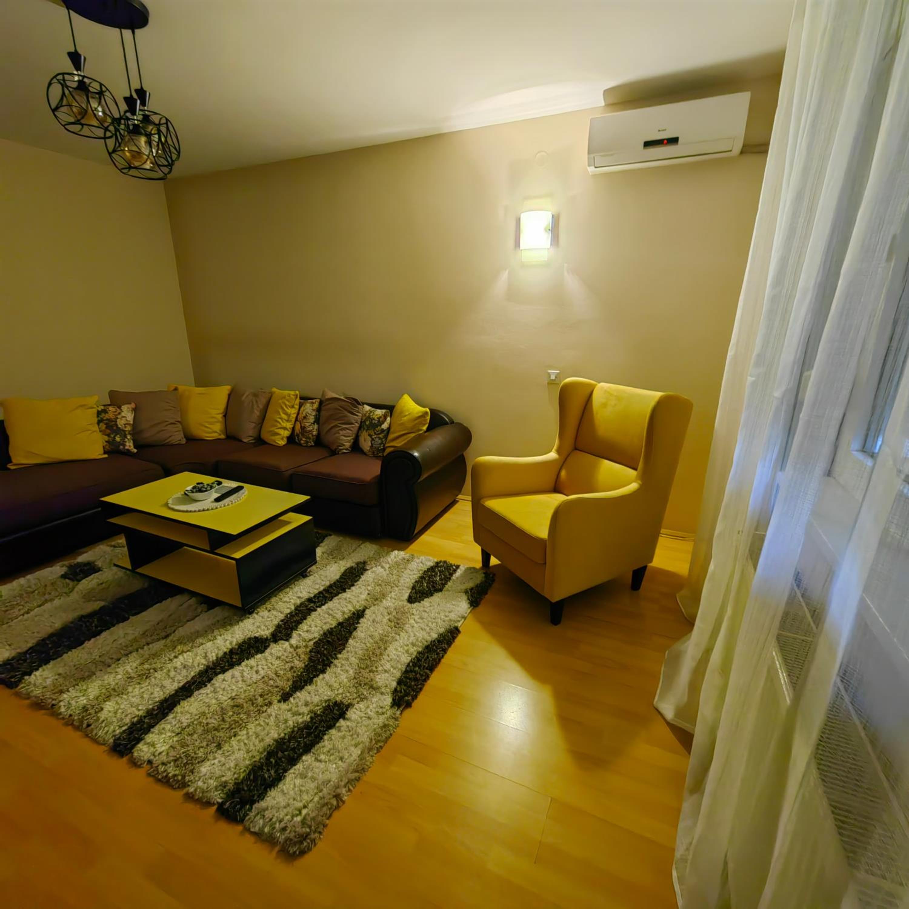 One-Bedroom Apartment photo 3