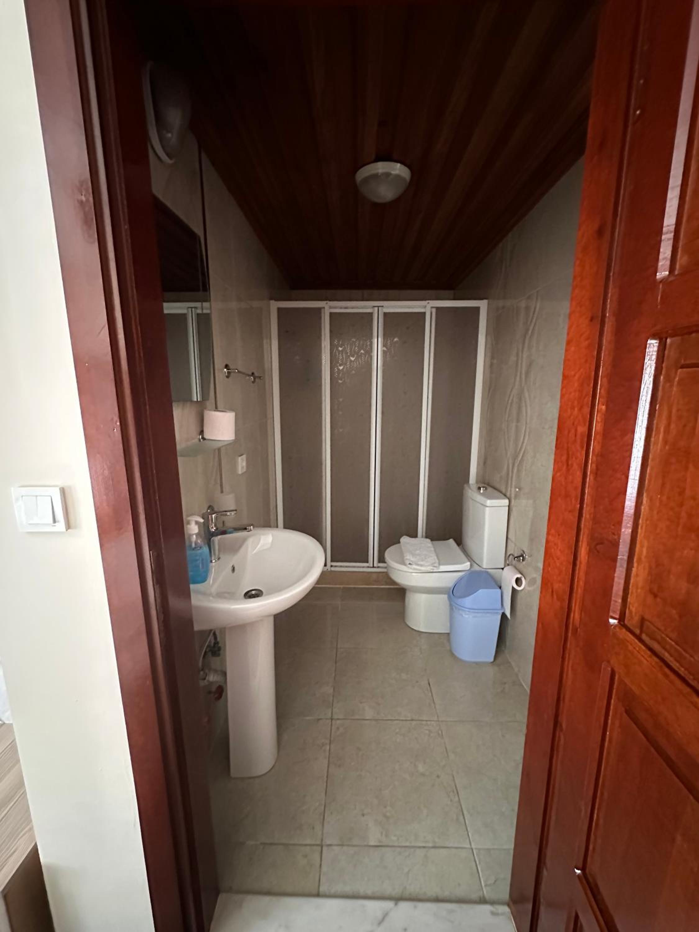 Standard Triple Room - Photo 12