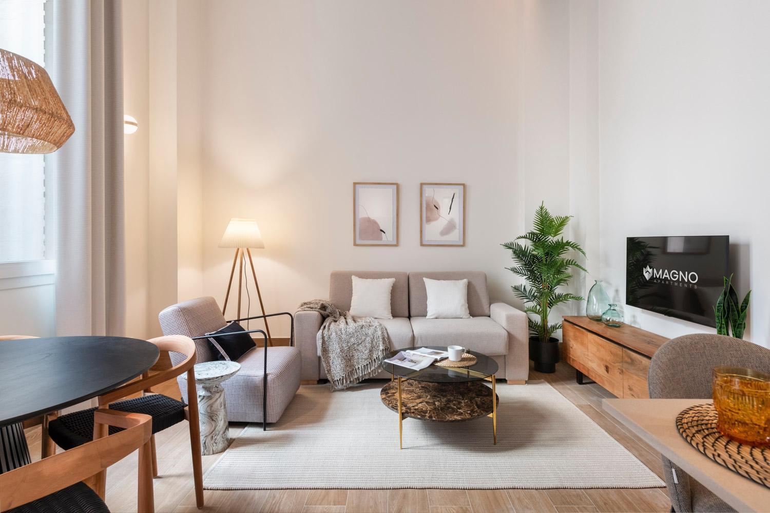 Apartamento de una habitación con patio privado.