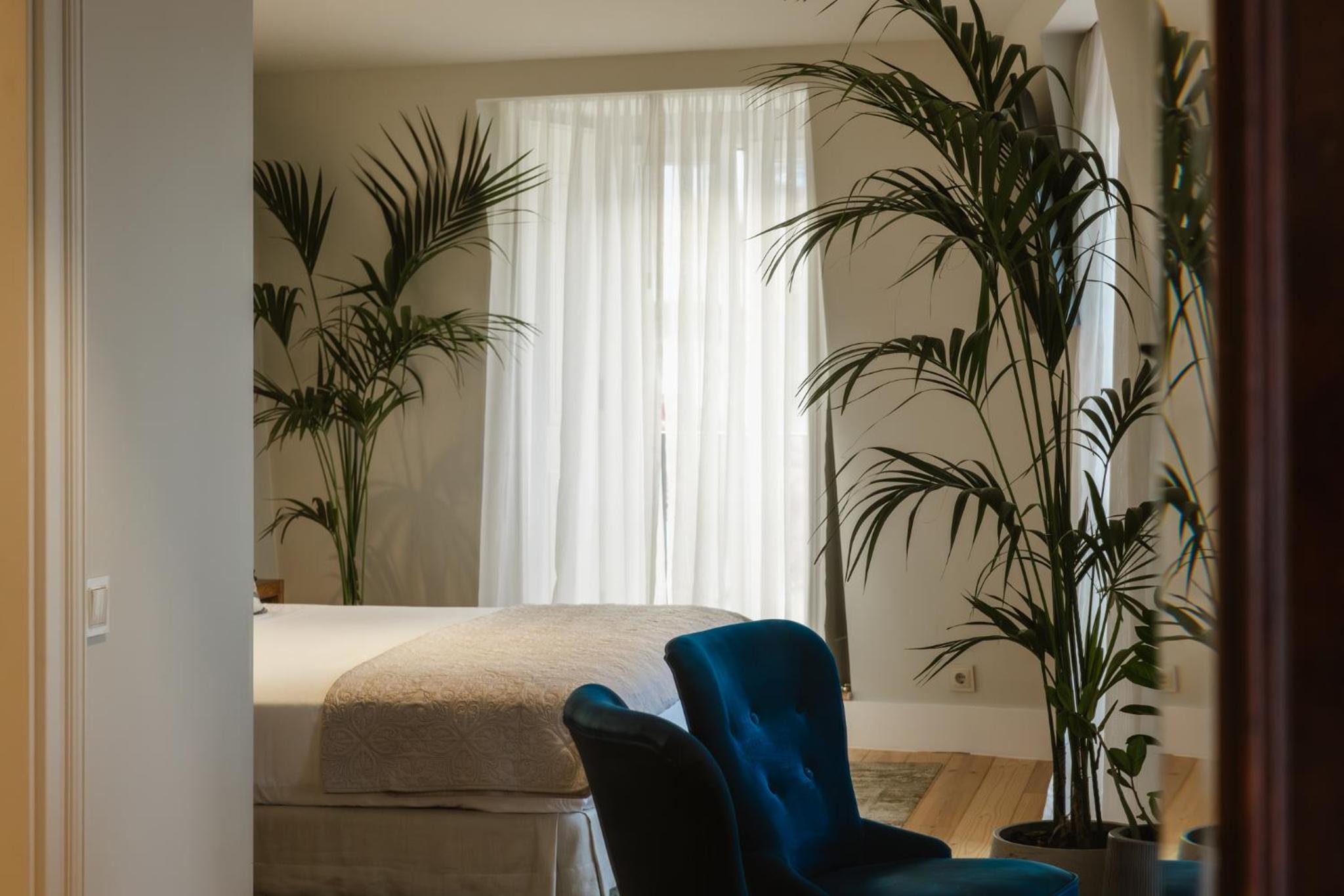 Corner Suite - Photo 3