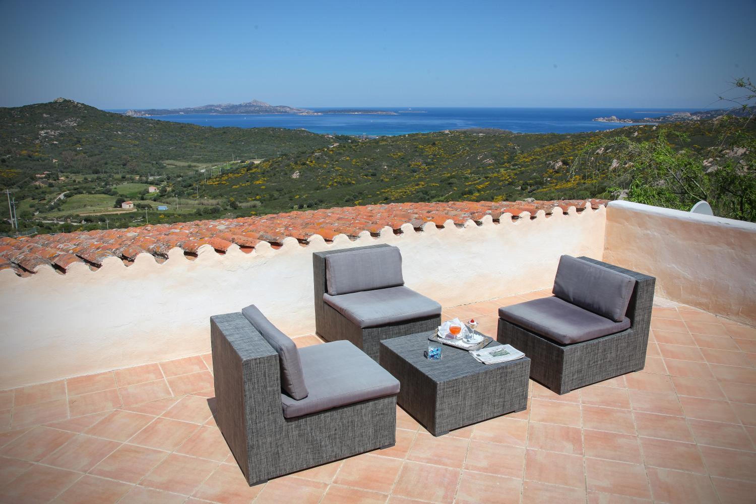 Junior Suite with Sea View - Photo 3