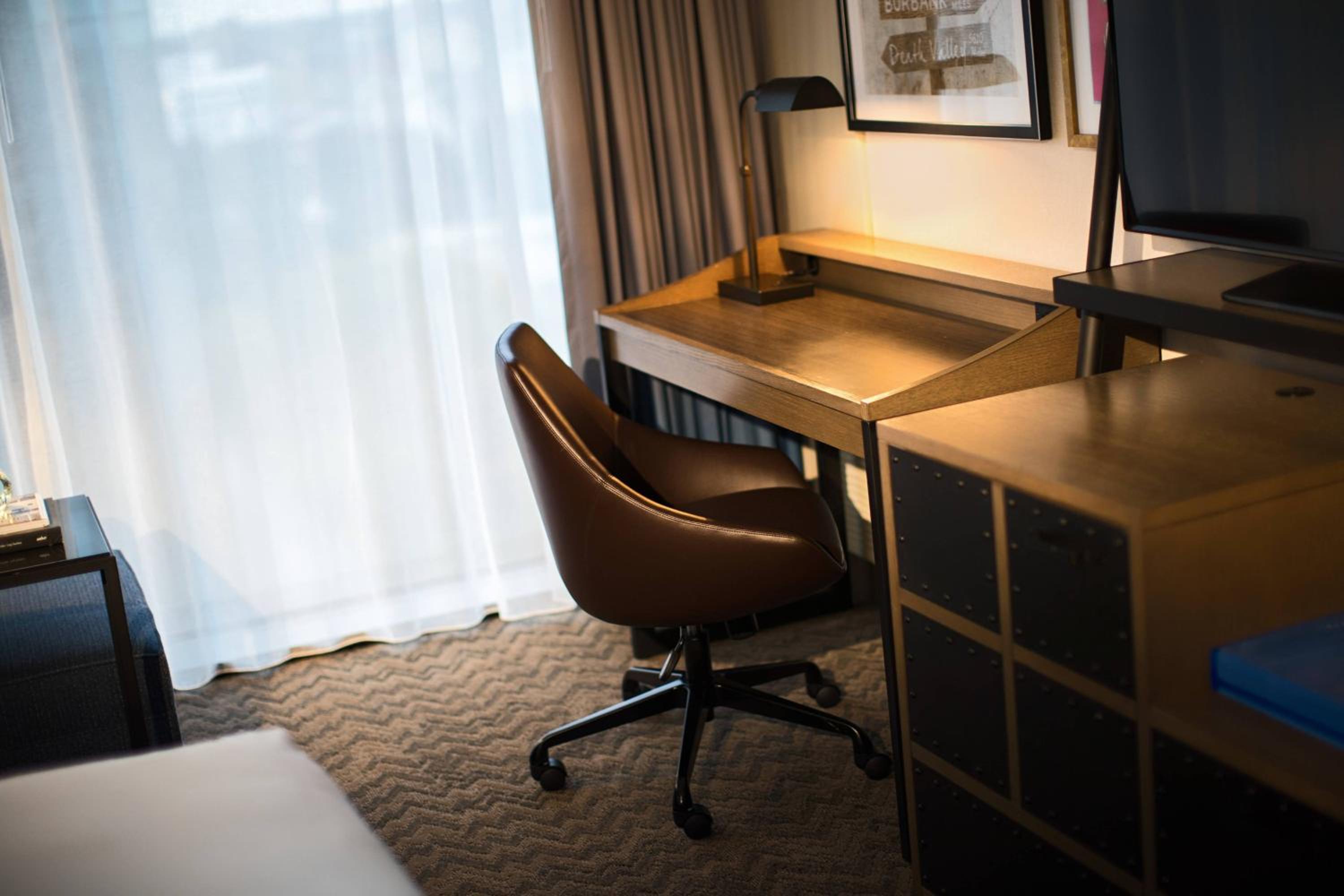 King Suite - Photo 5