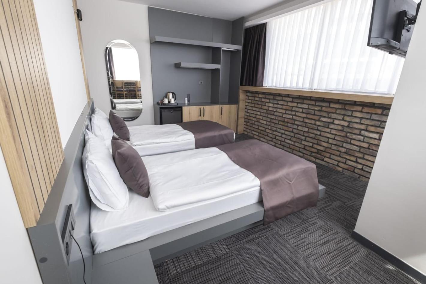 Standard Twin Room photo 1