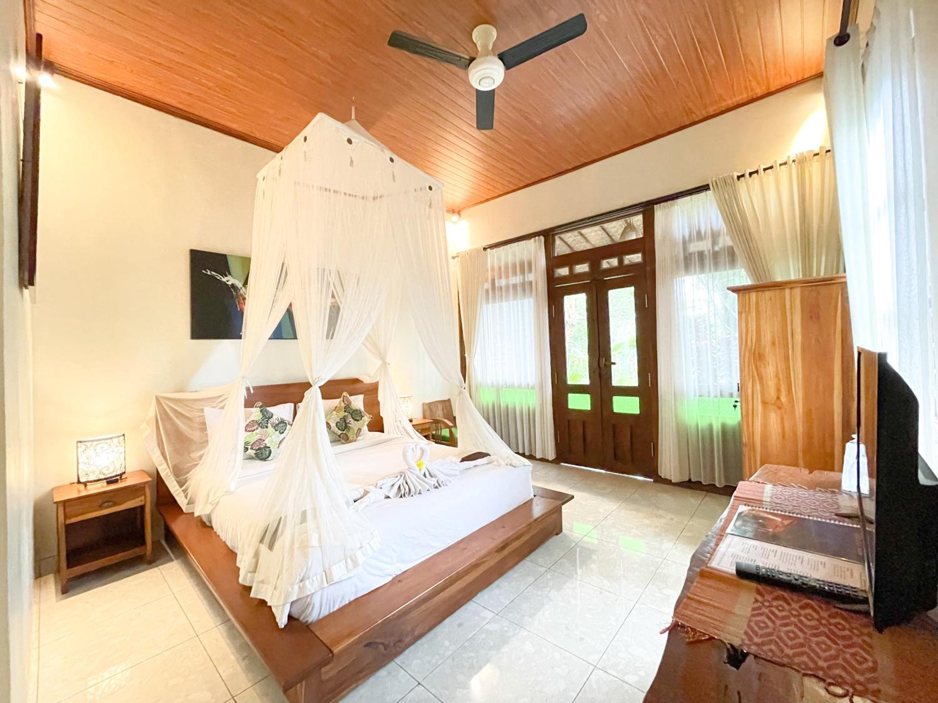 Double Room with Garden View - Photo 10