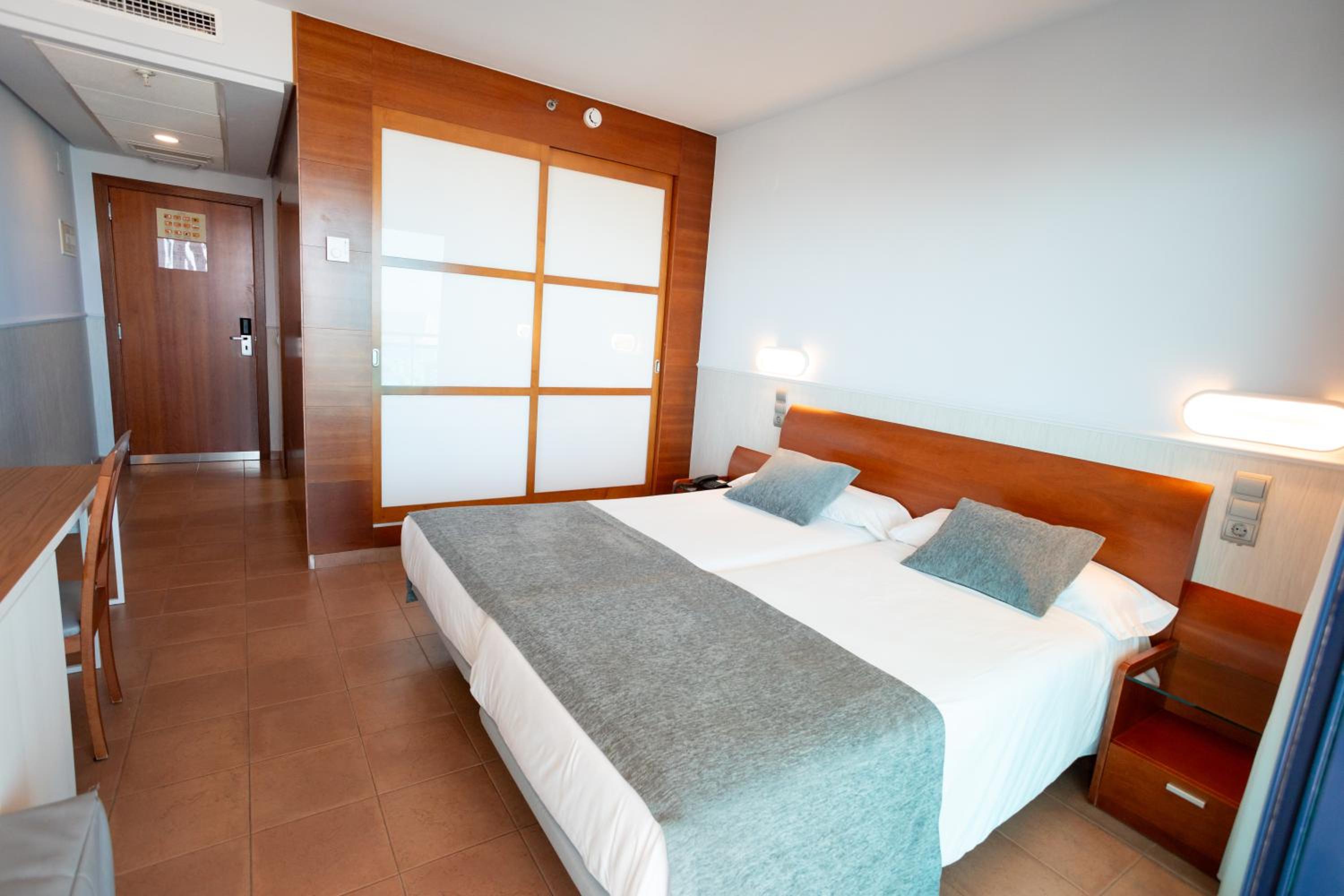 Habitación Doble (2 Adultos + 1 Niño)