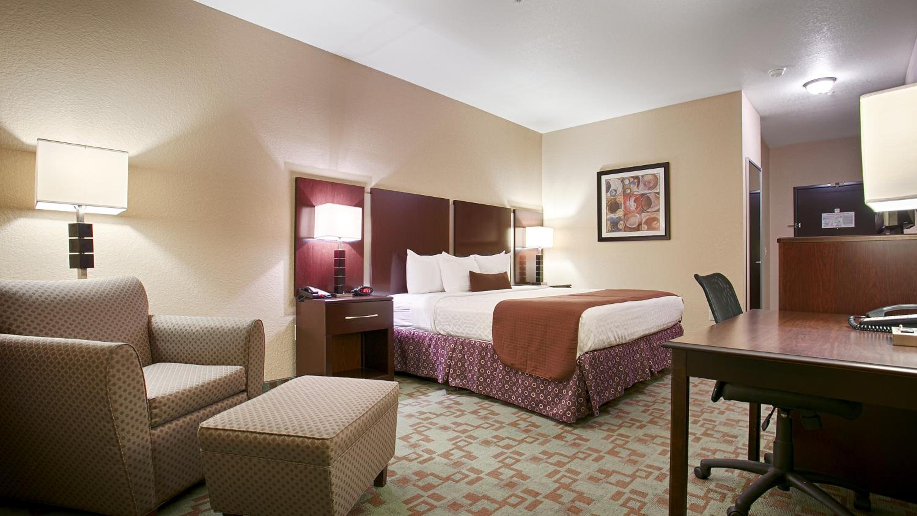 King Room - Non-Smoking - Photo 5
