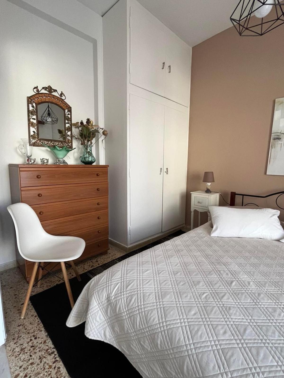 Sea View Apartment near Athens Airport - Photo 20
