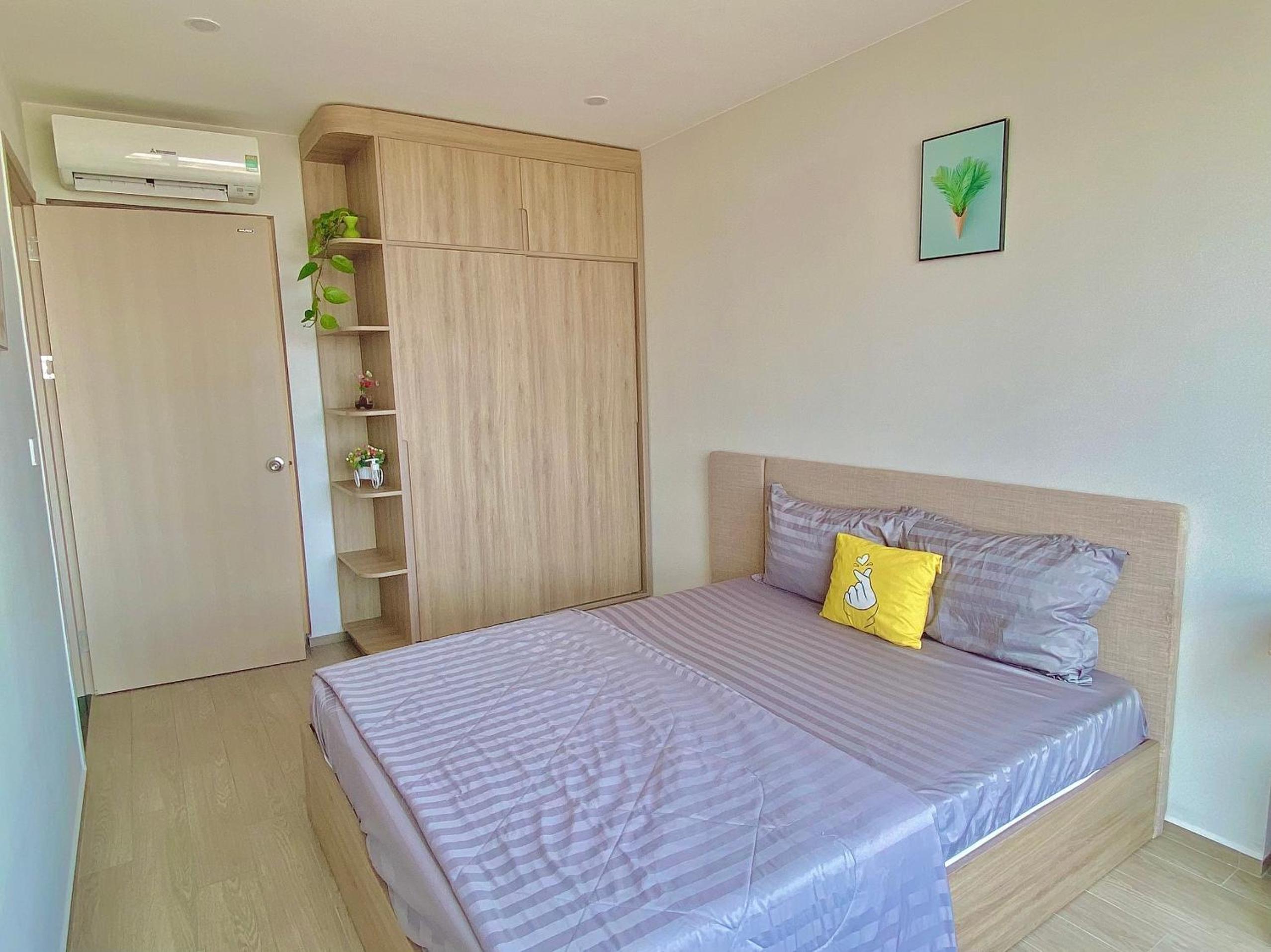 Three-Bedroom Apartment - Photo 26