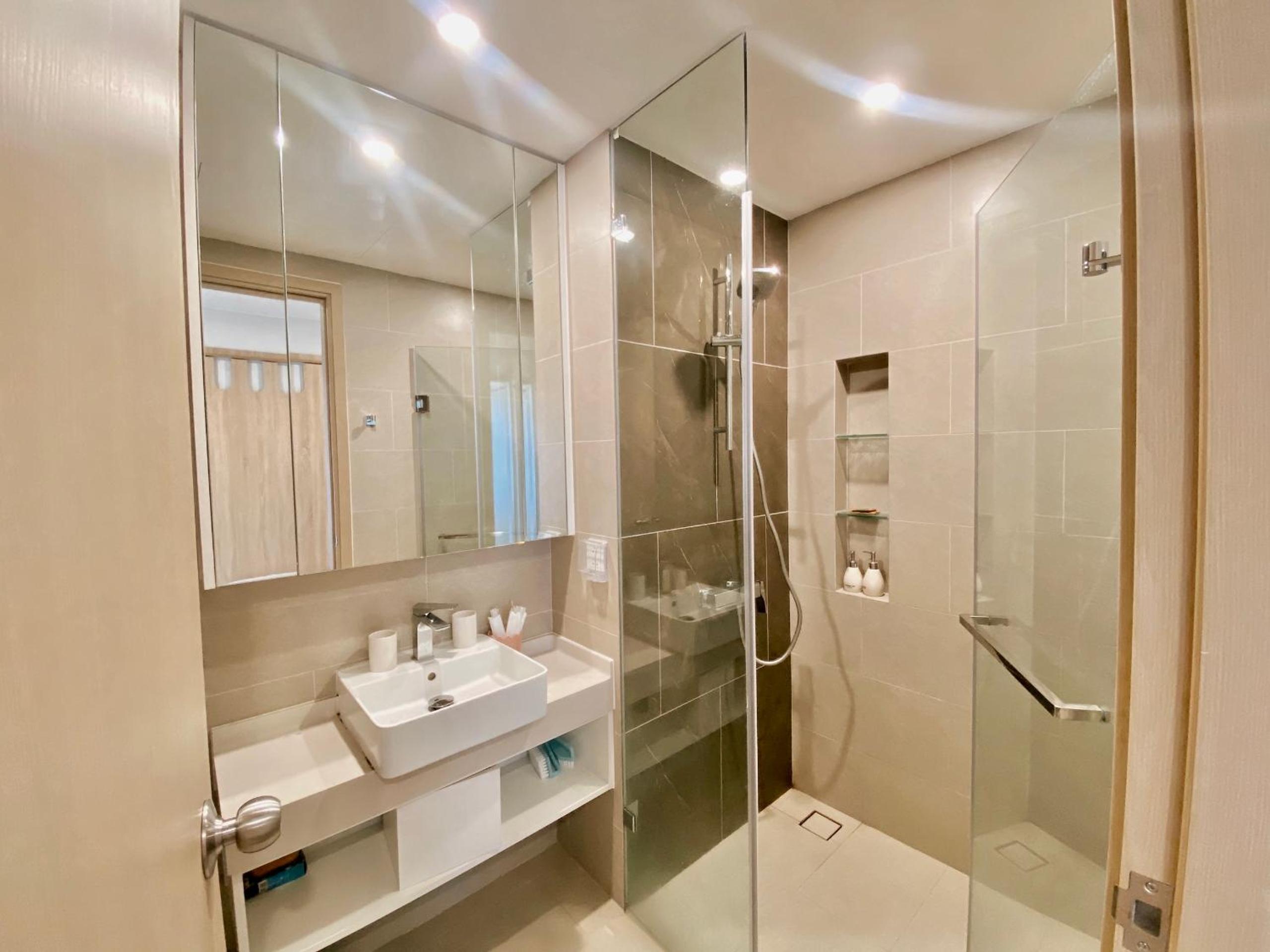 Three-Bedroom Apartment - Photo 41
