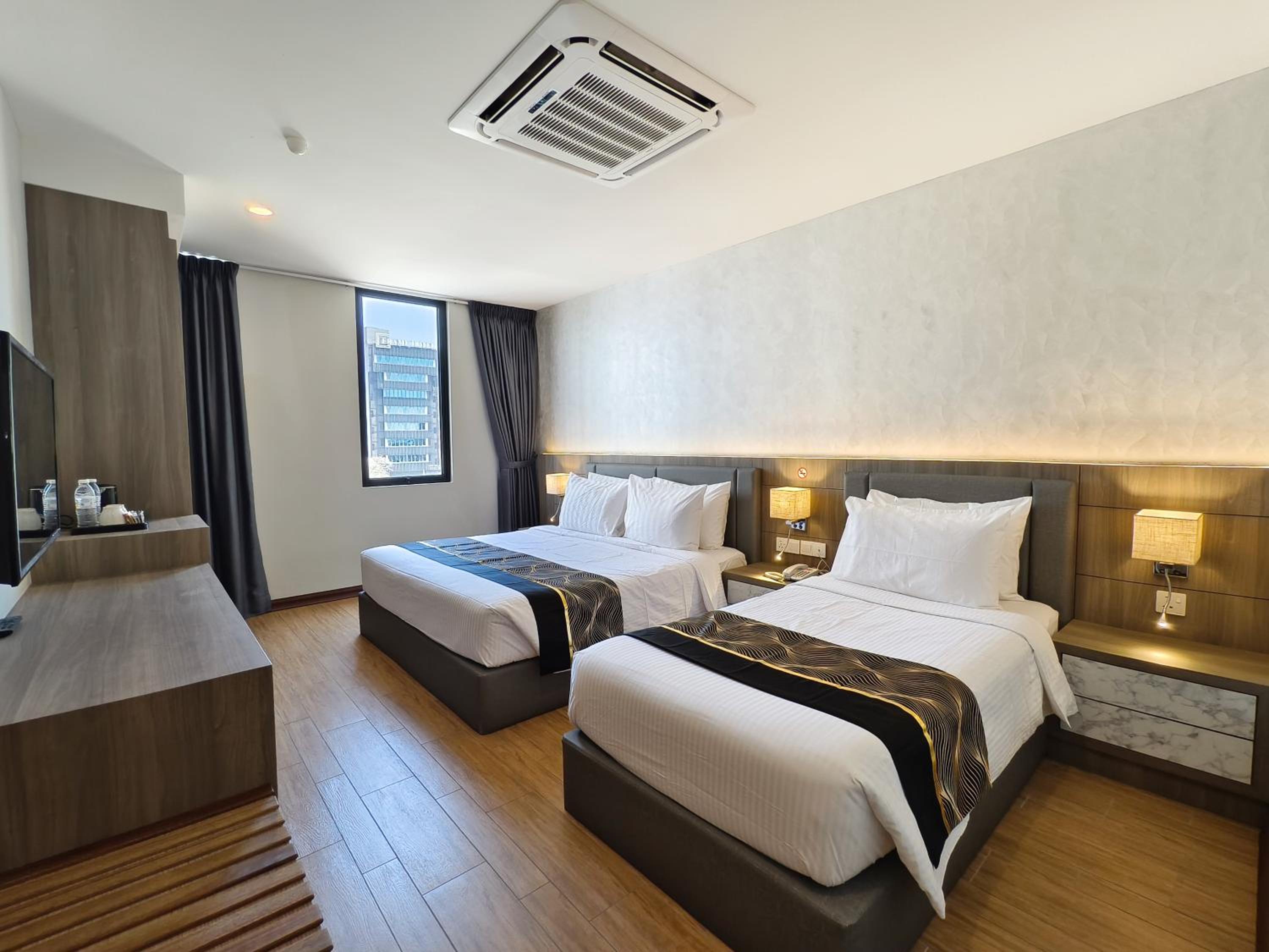 Deluxe Triple Room - Photo 1