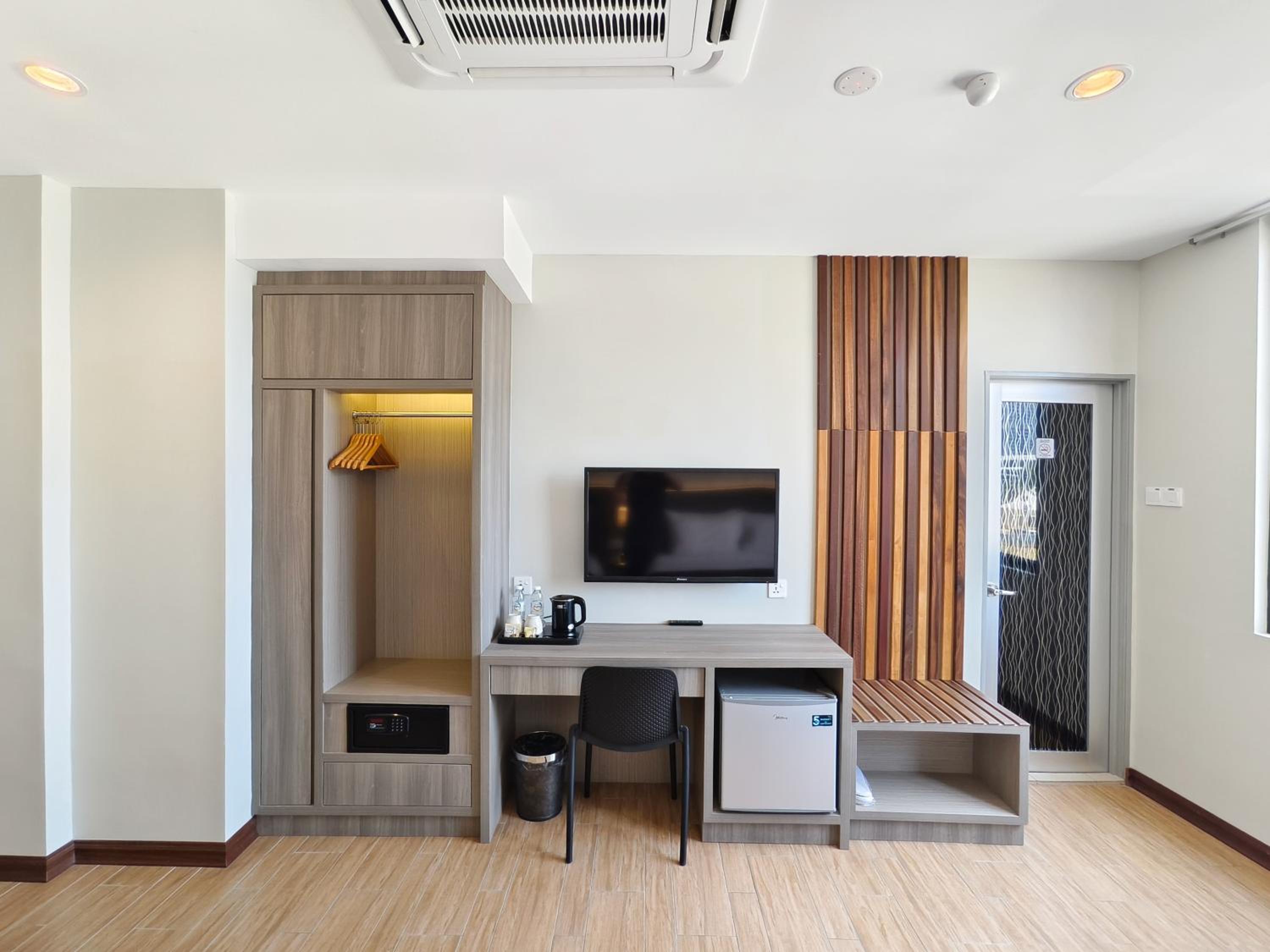 Family Suite - Photo 6