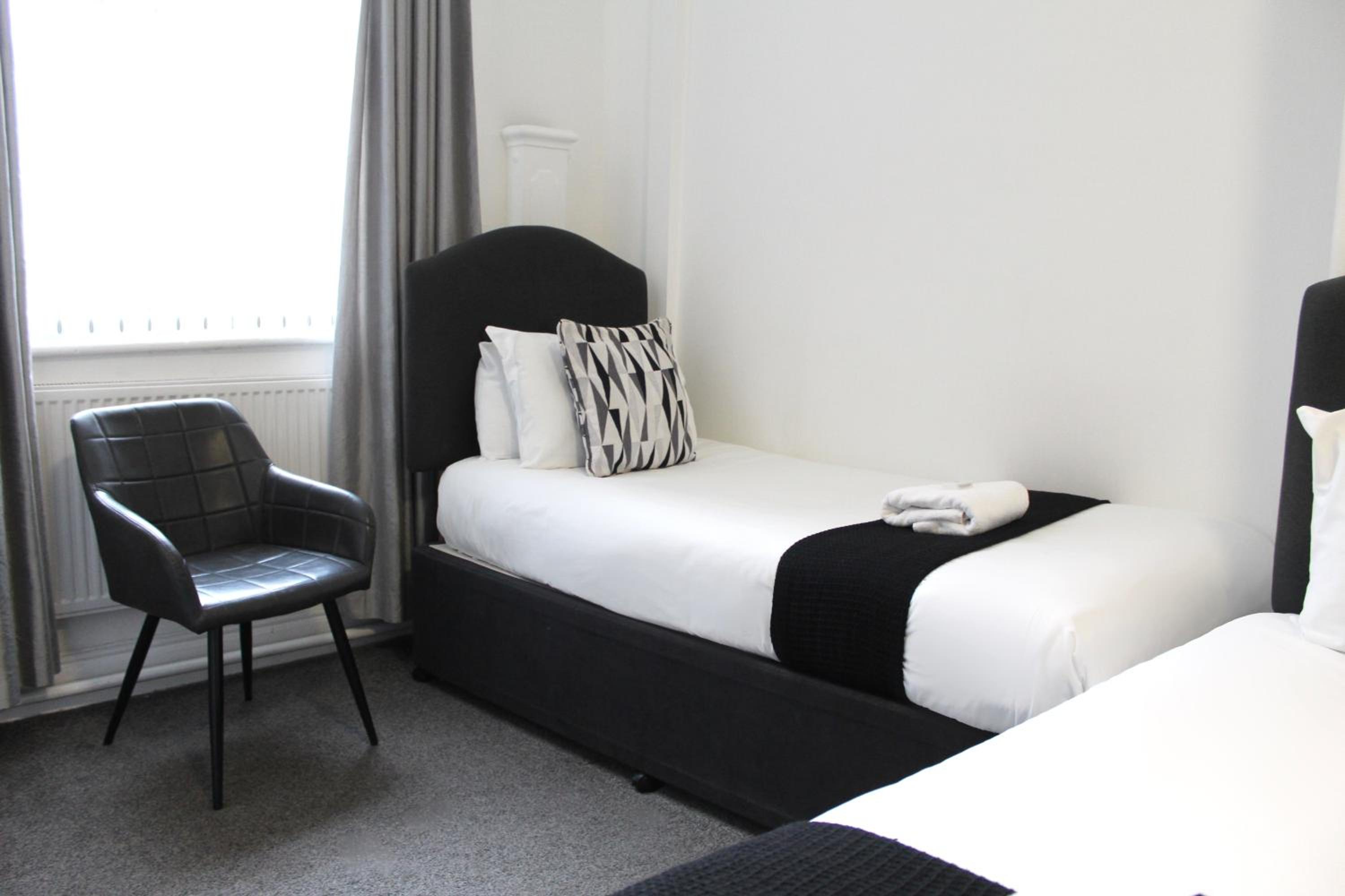 Triple Room - Photo 5