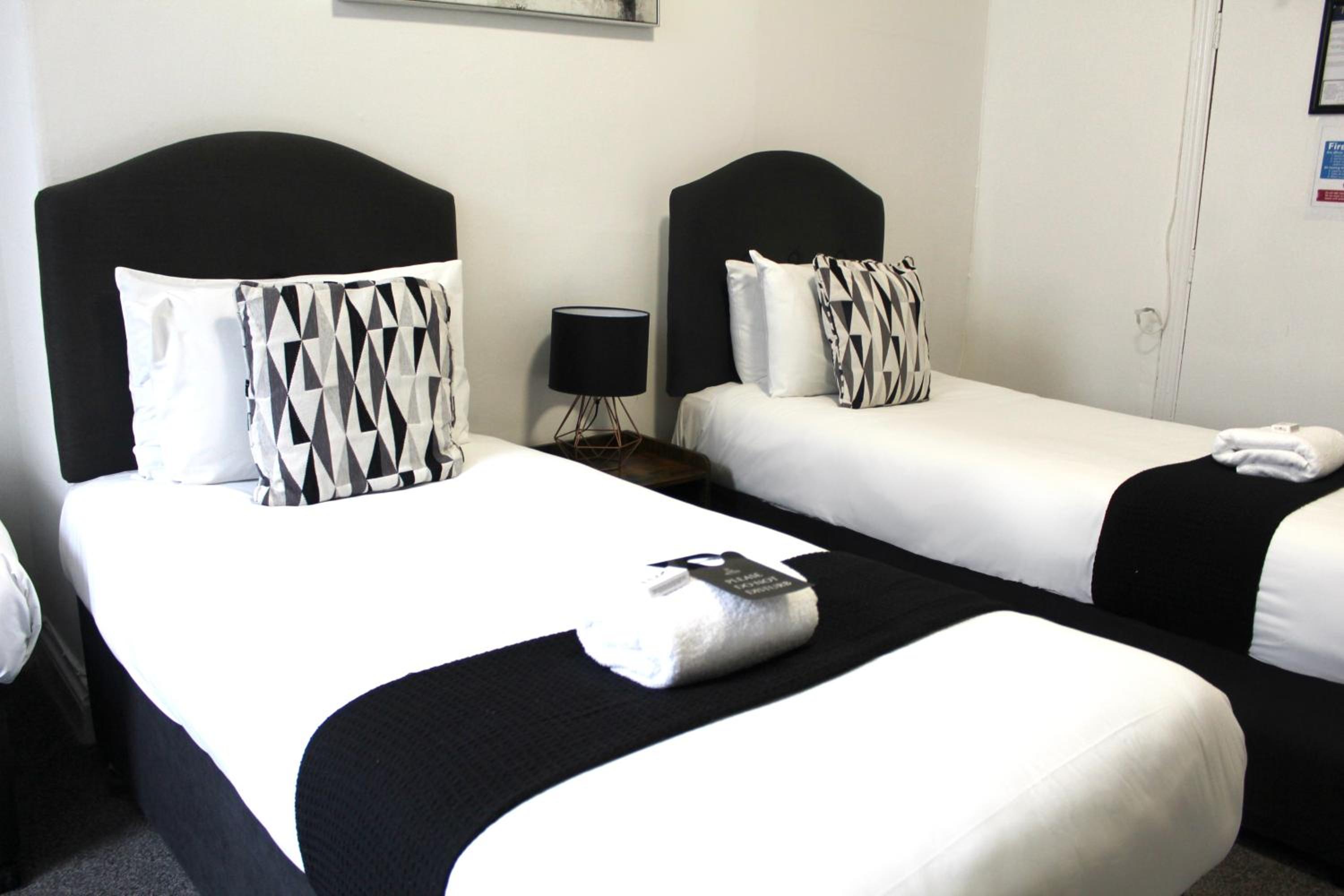Triple Room - Photo 2