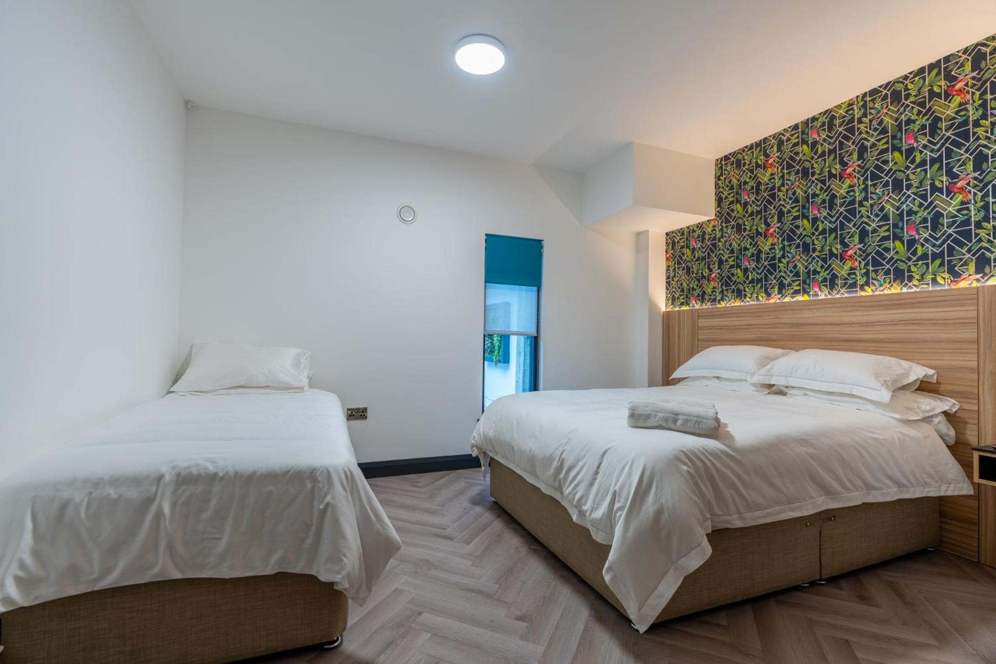 Deluxe Room (2 Adults + 1 Child) photo 1