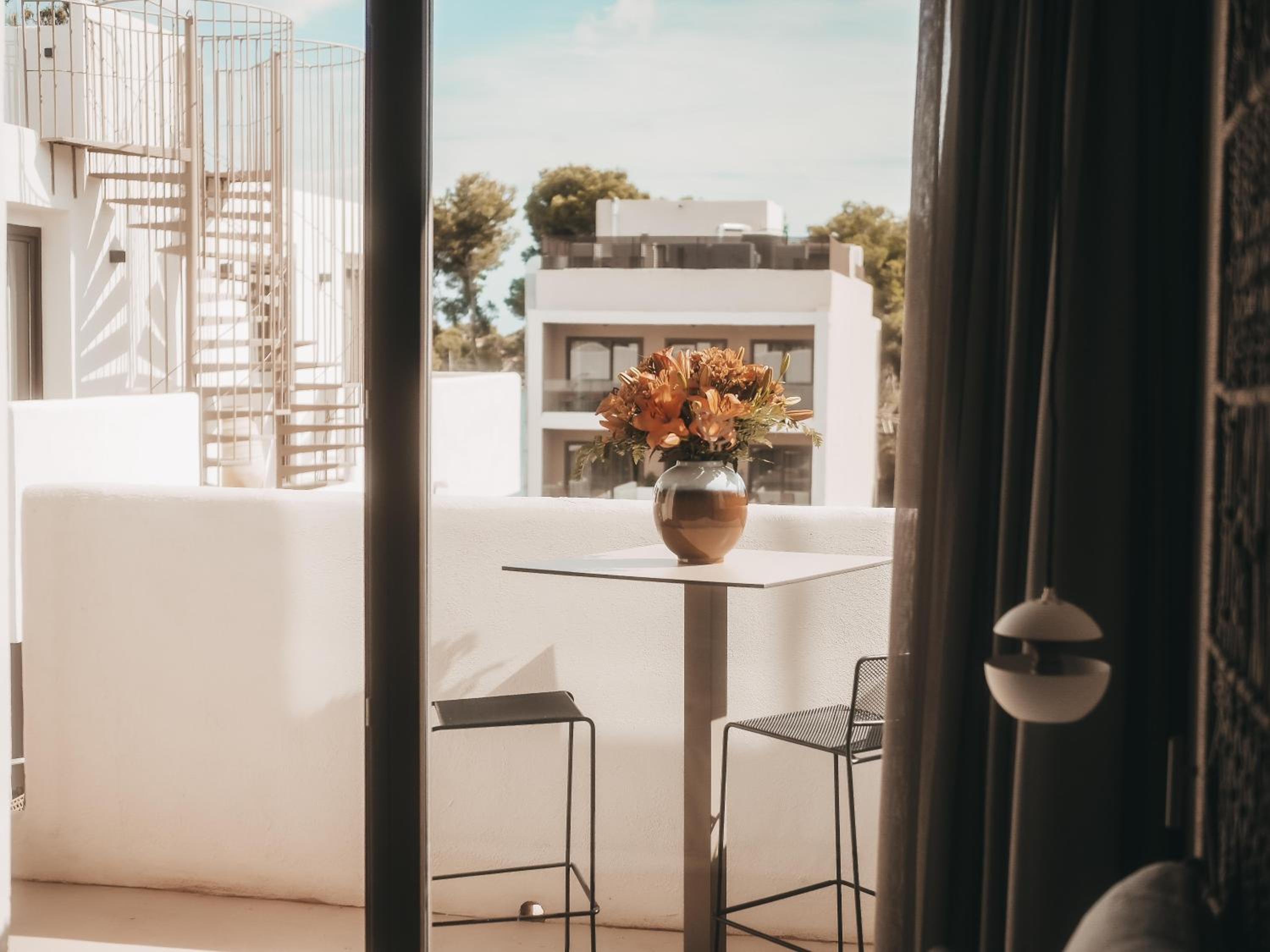 Deluxe Suite with Spa Bath