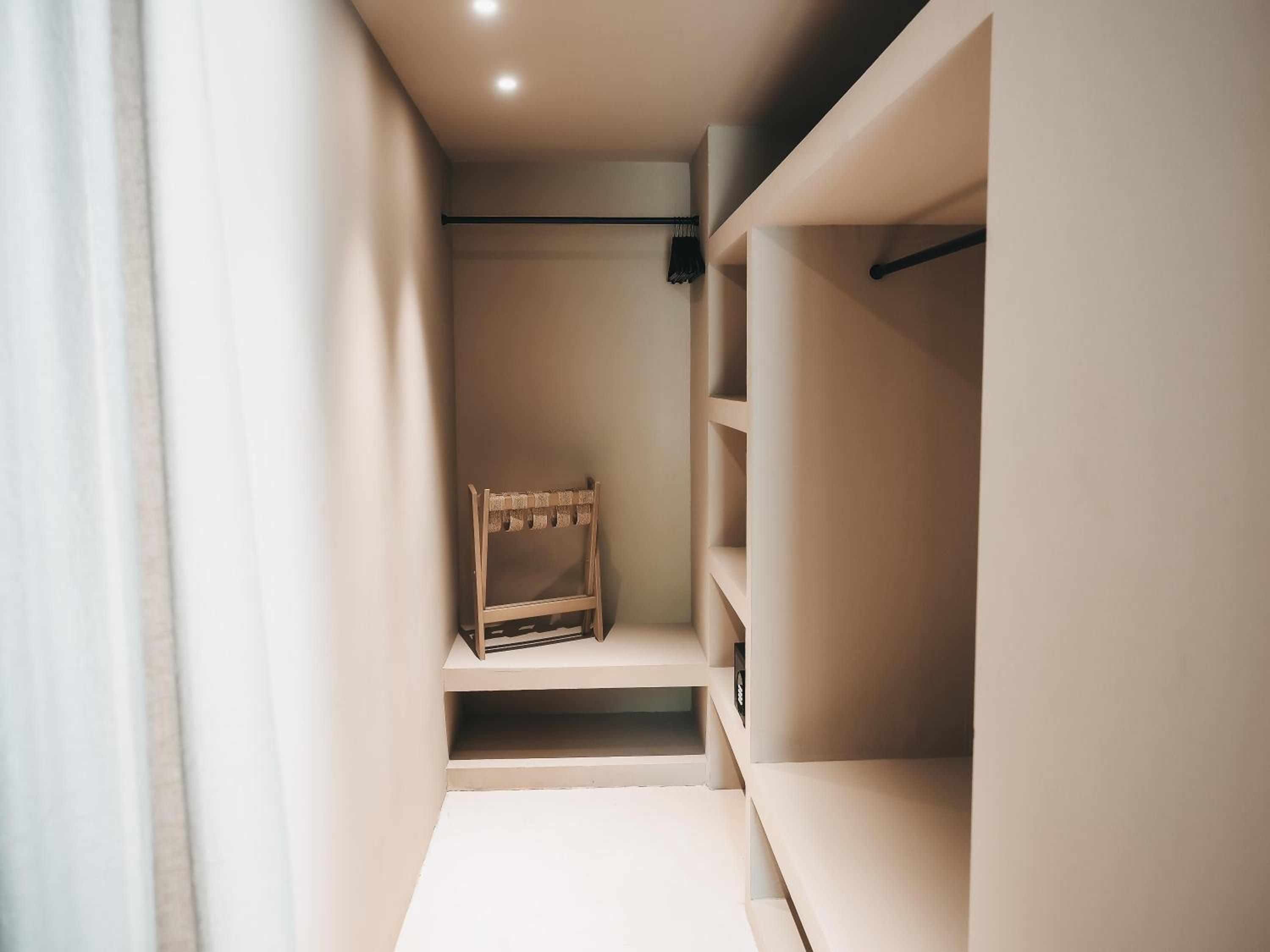 Suite with Spa Bath thumbnail 6