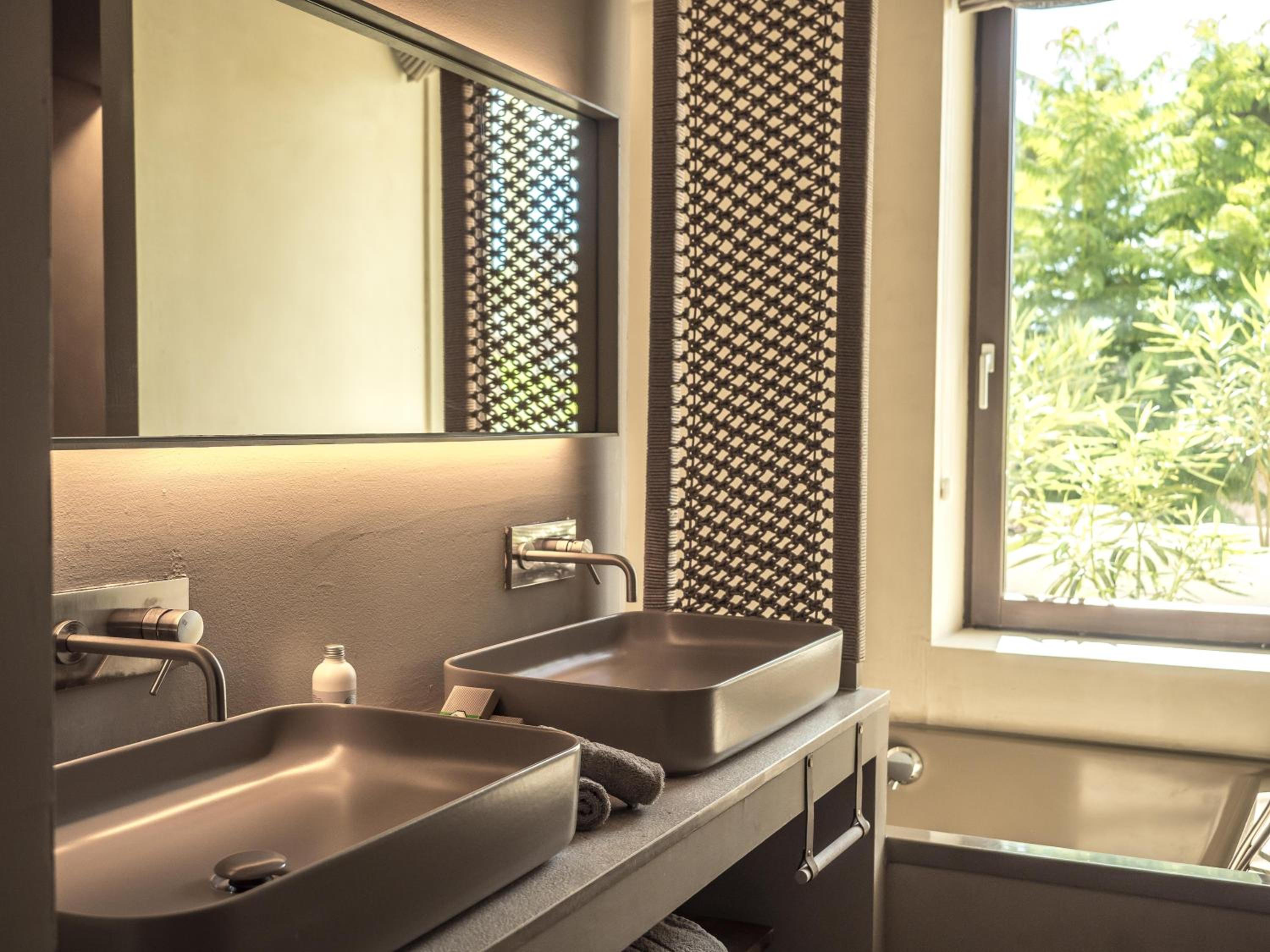 Suite with Spa Bath
