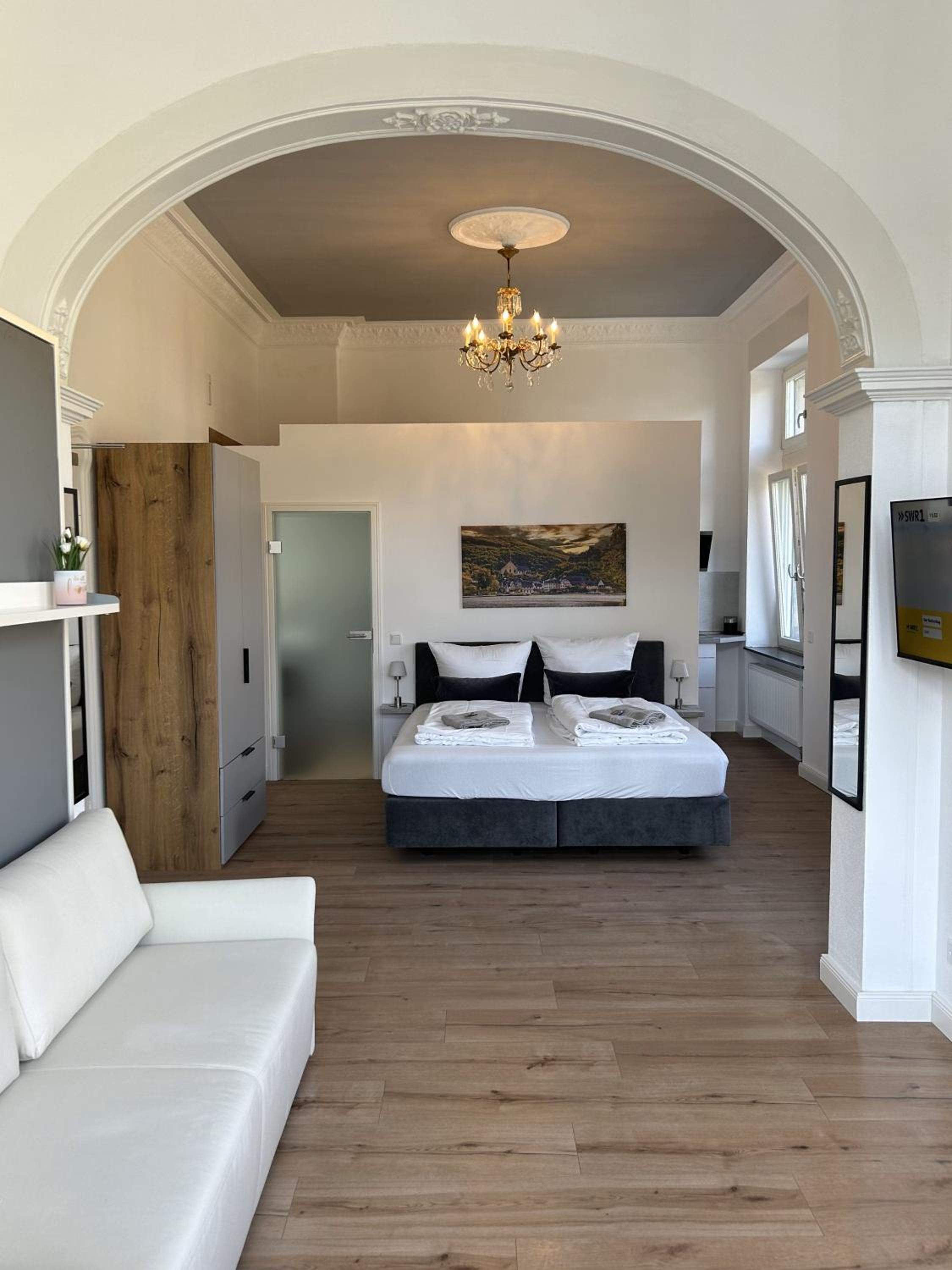 Deluxe Apartment