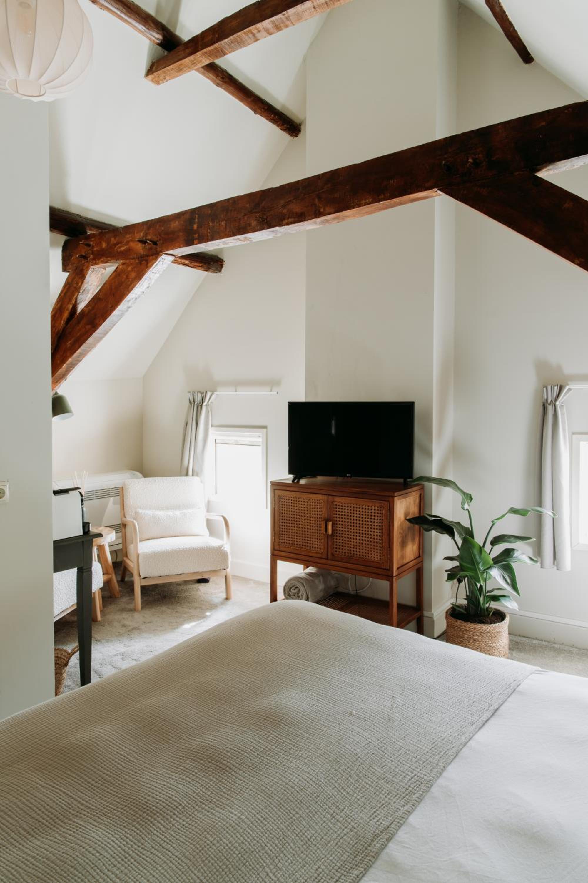 Double Room - Photo 8