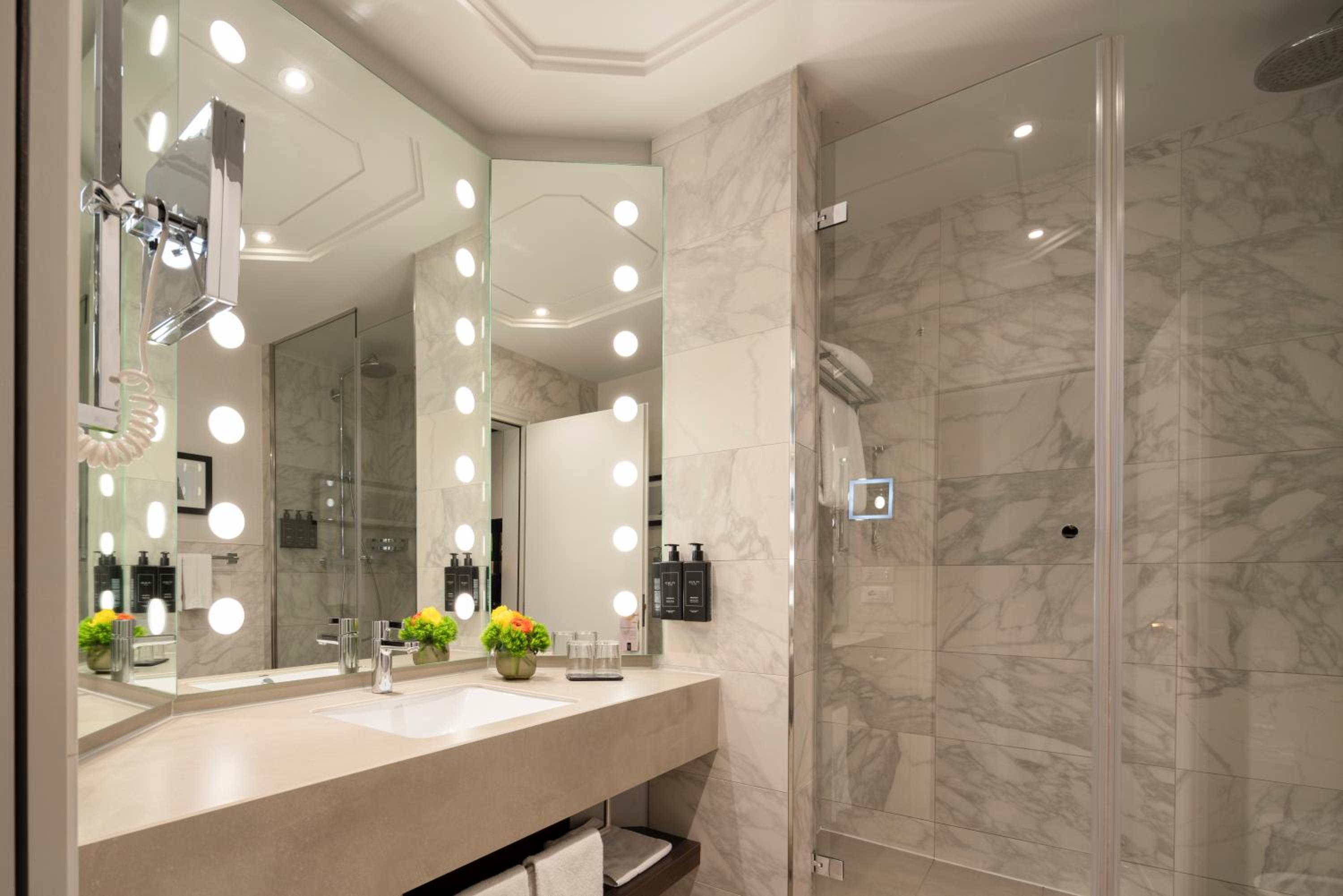 Superior Queen Room - Photo 10