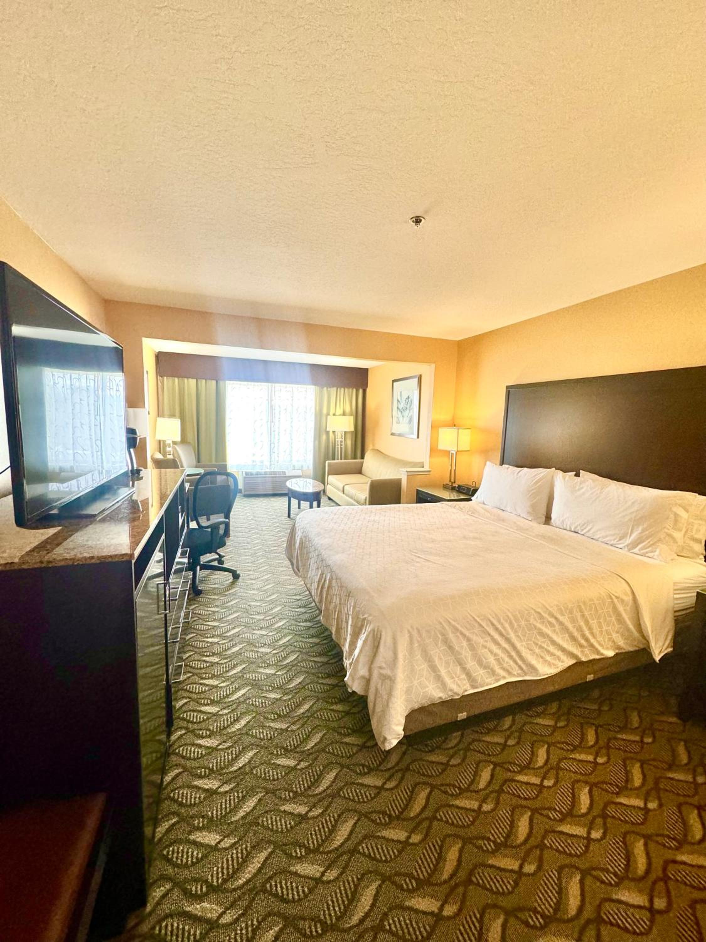 King Suite - Photo 1