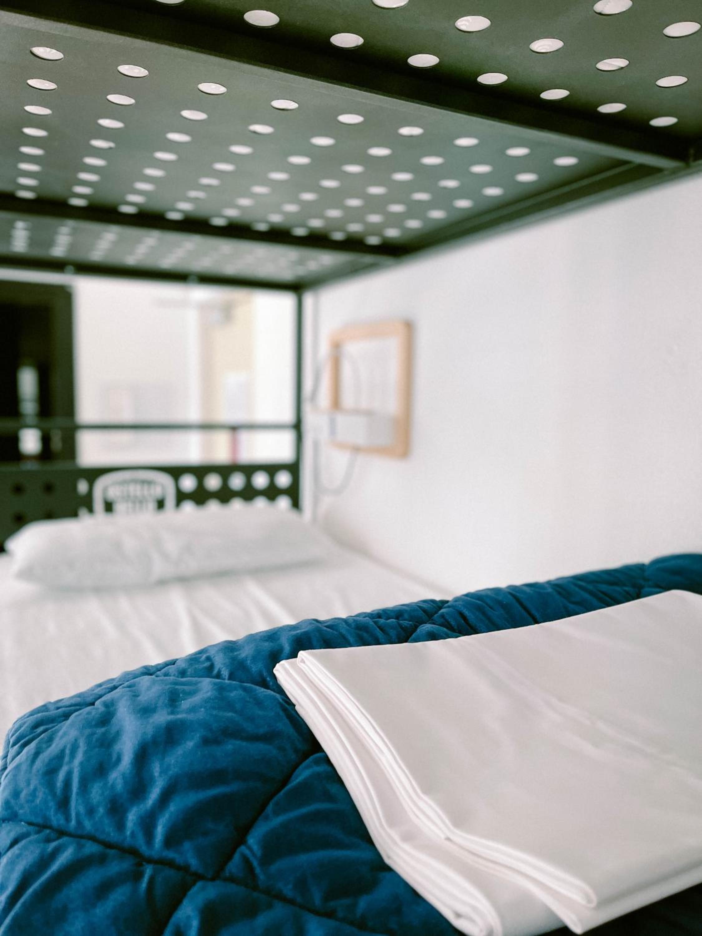 Mixed Dormitory Room