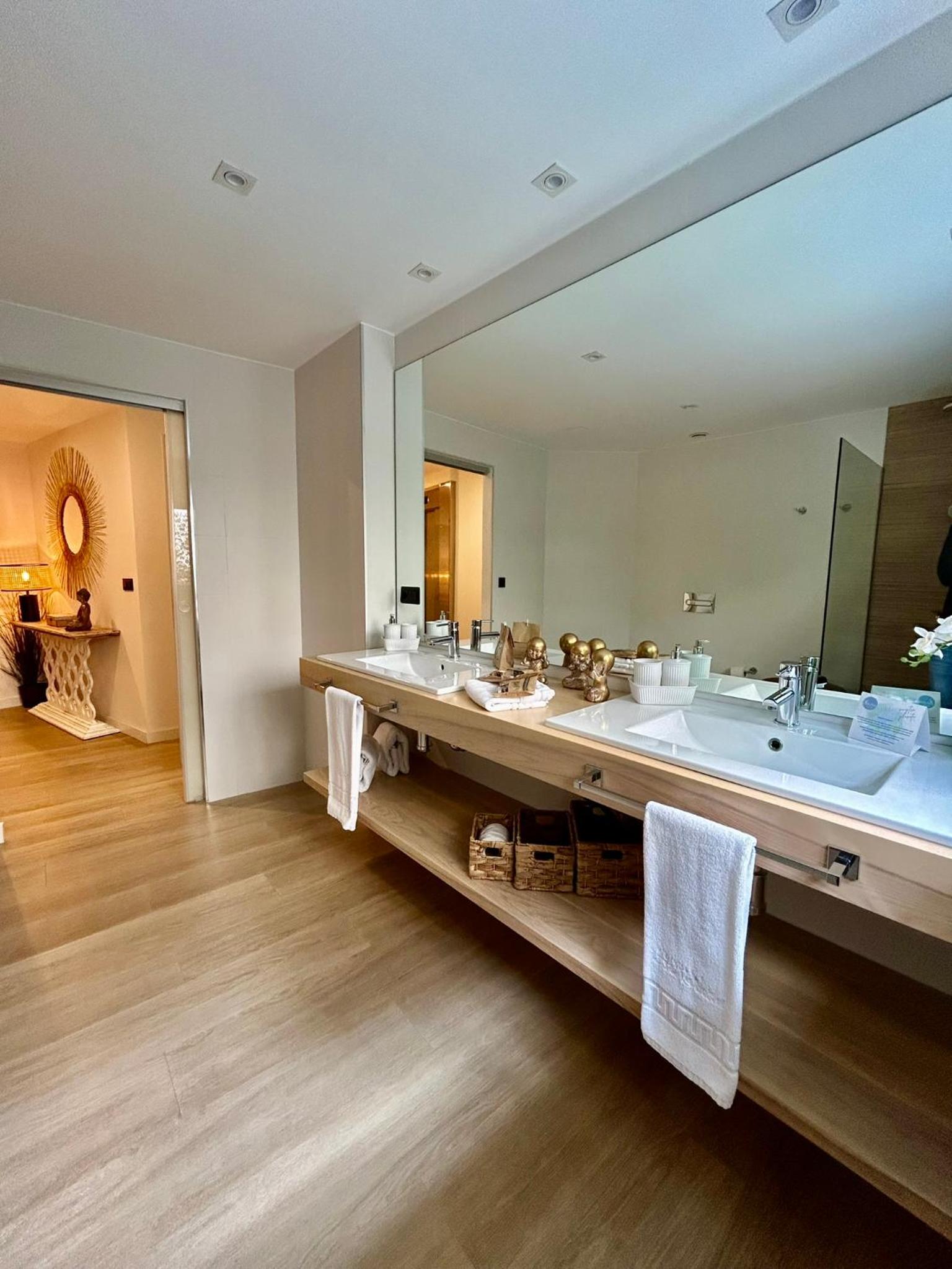 Family Suite - Photo 7