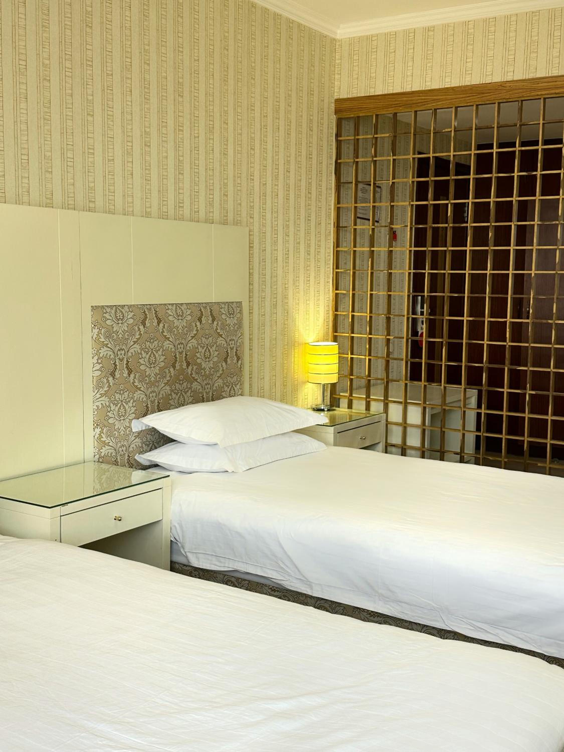 Business Twin Room photo 1