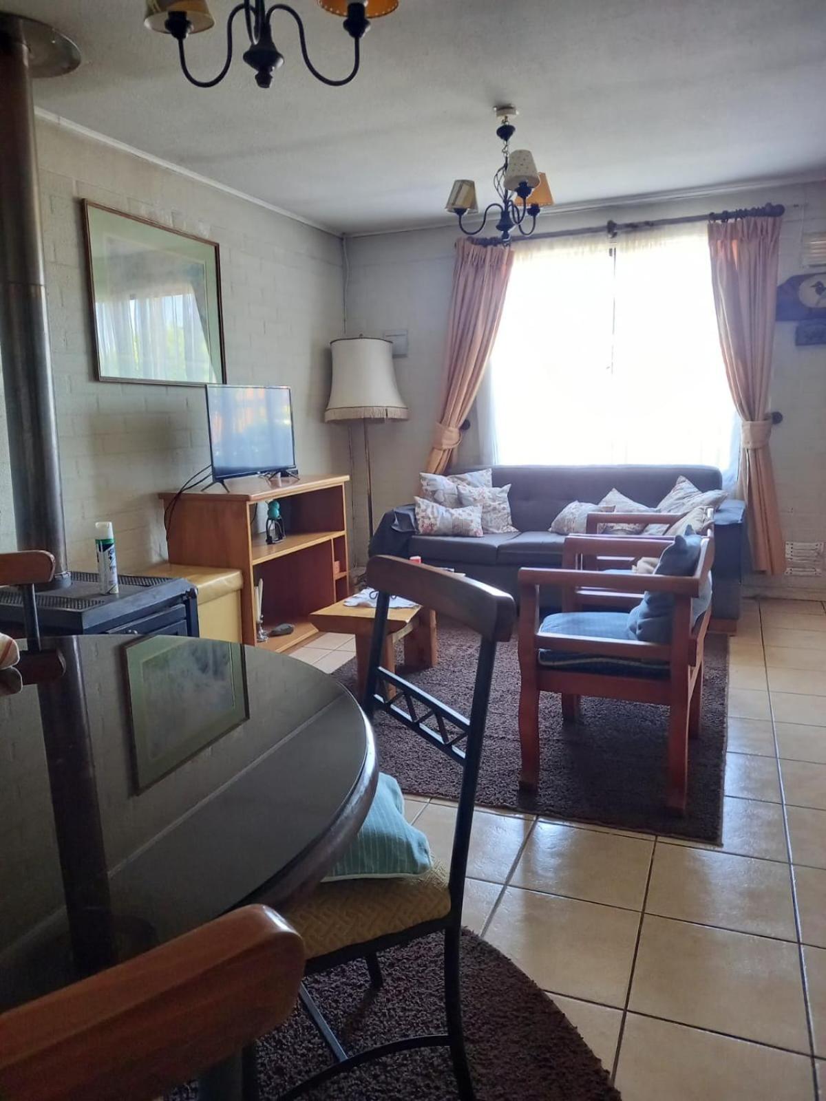 Three-Bedroom House photo 2