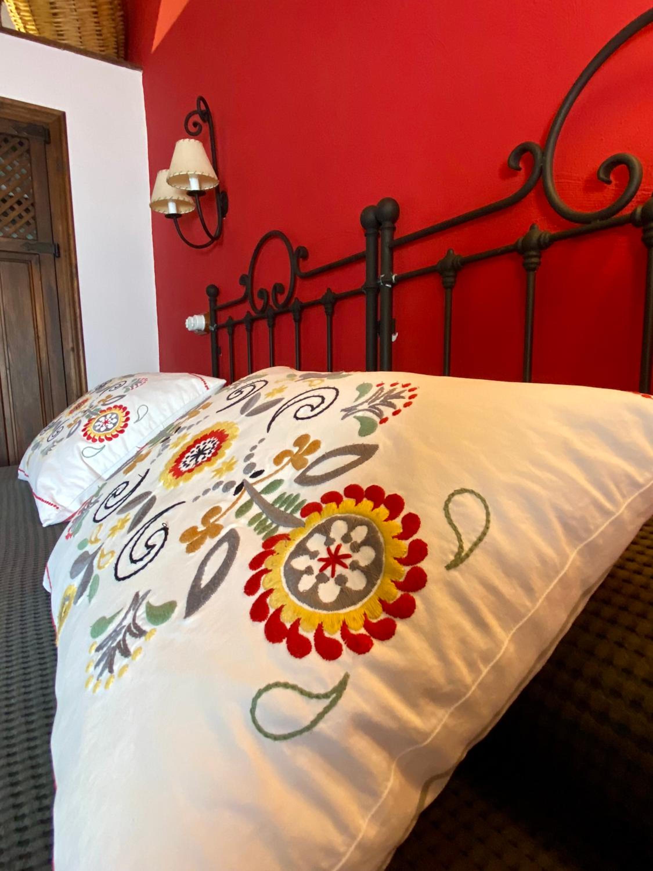 Superior Double or Twin Room - Photo 9