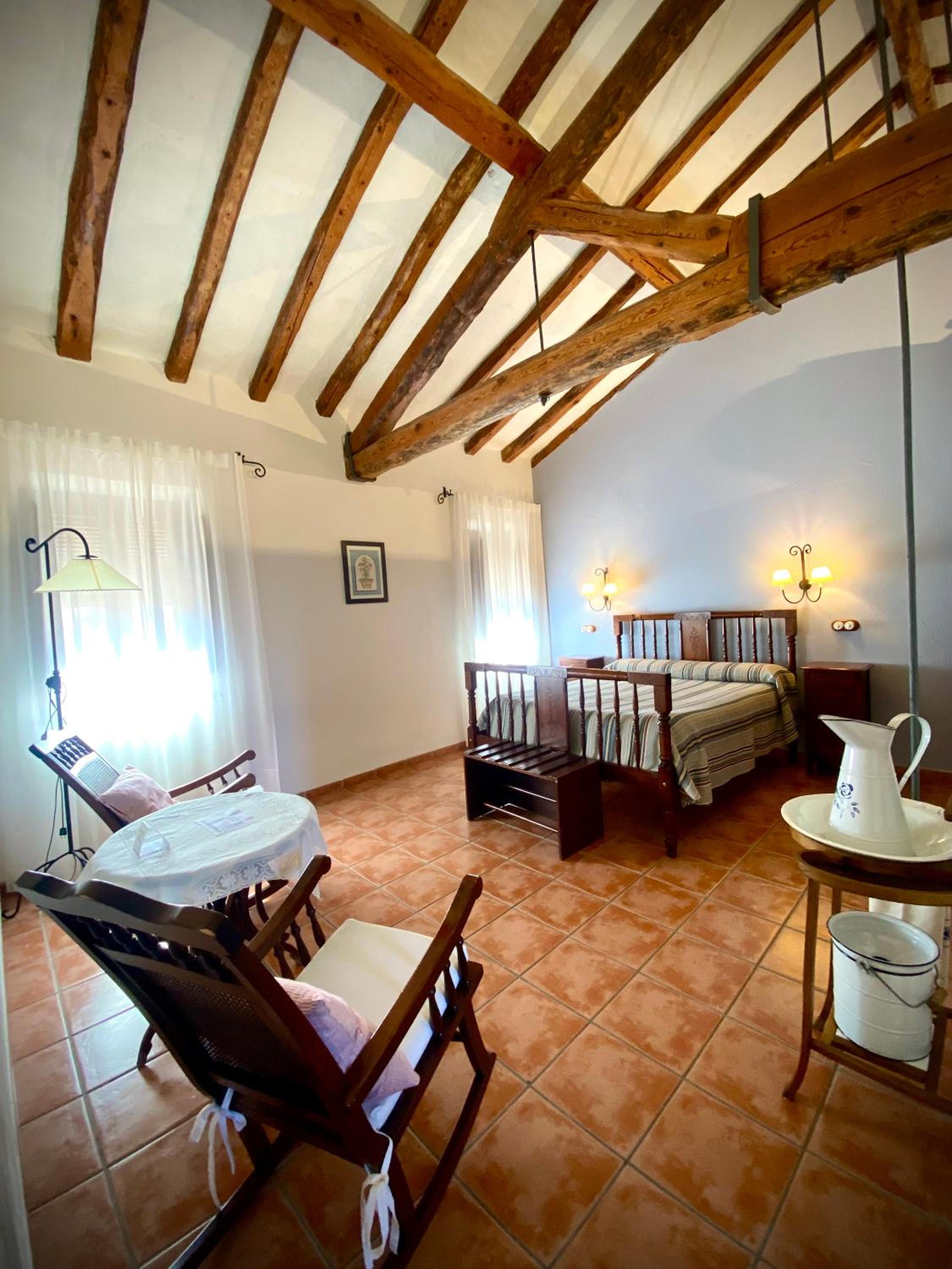 Superior Double or Twin Room - Photo 7