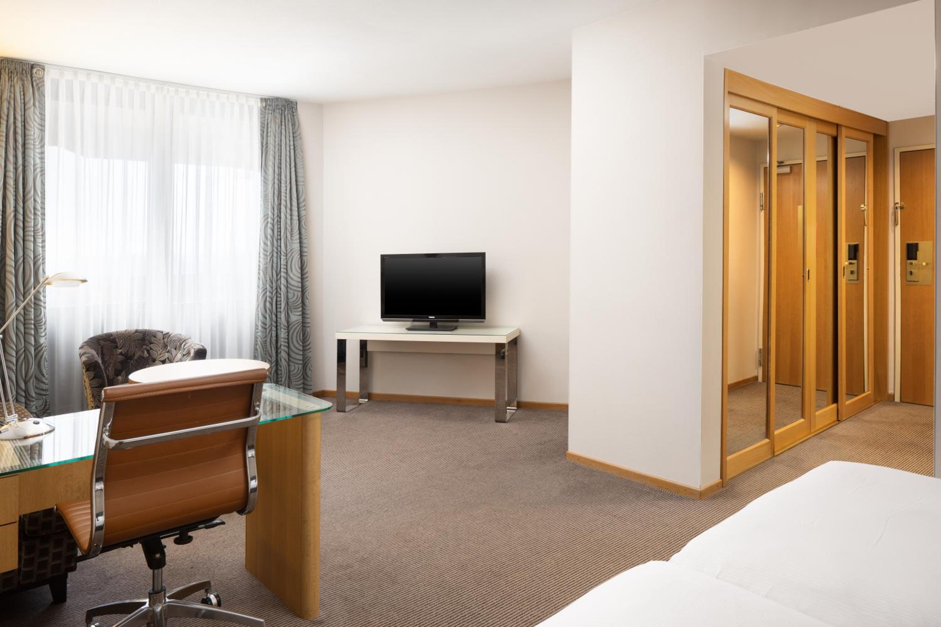 Deluxe Twin Room - Photo 4