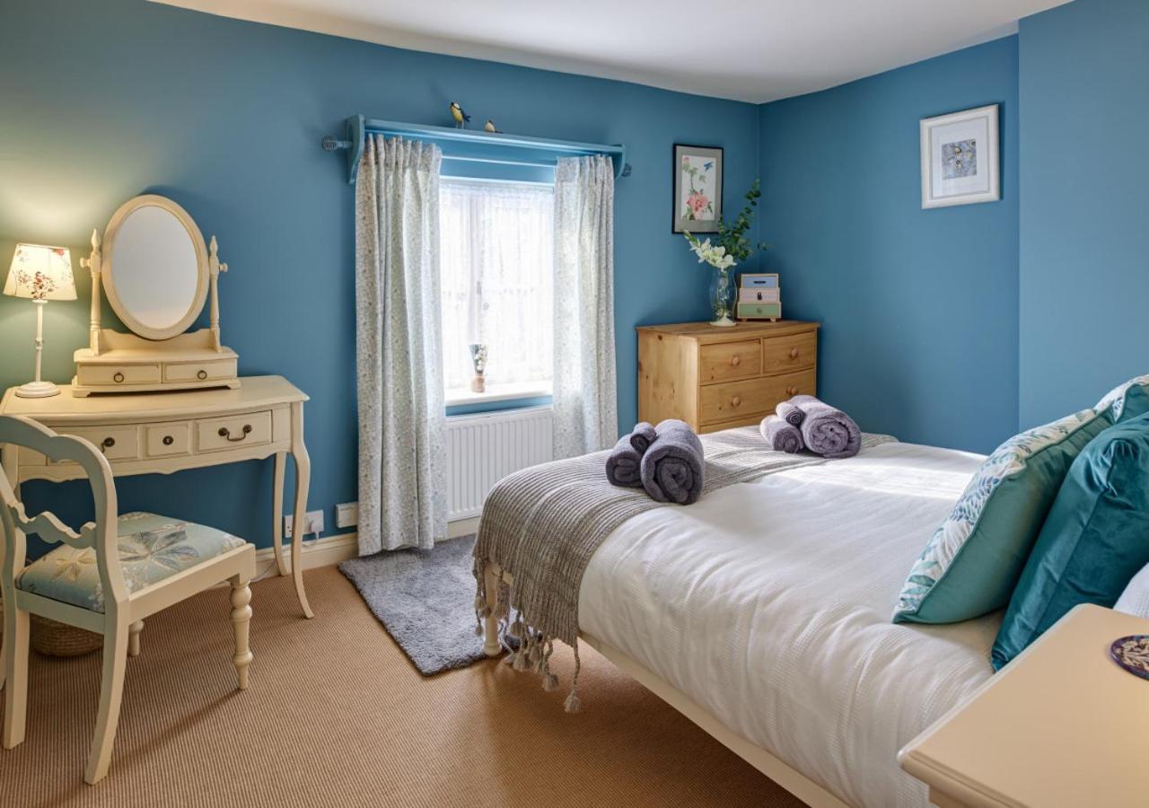 Two-Bedroom House photo 2
