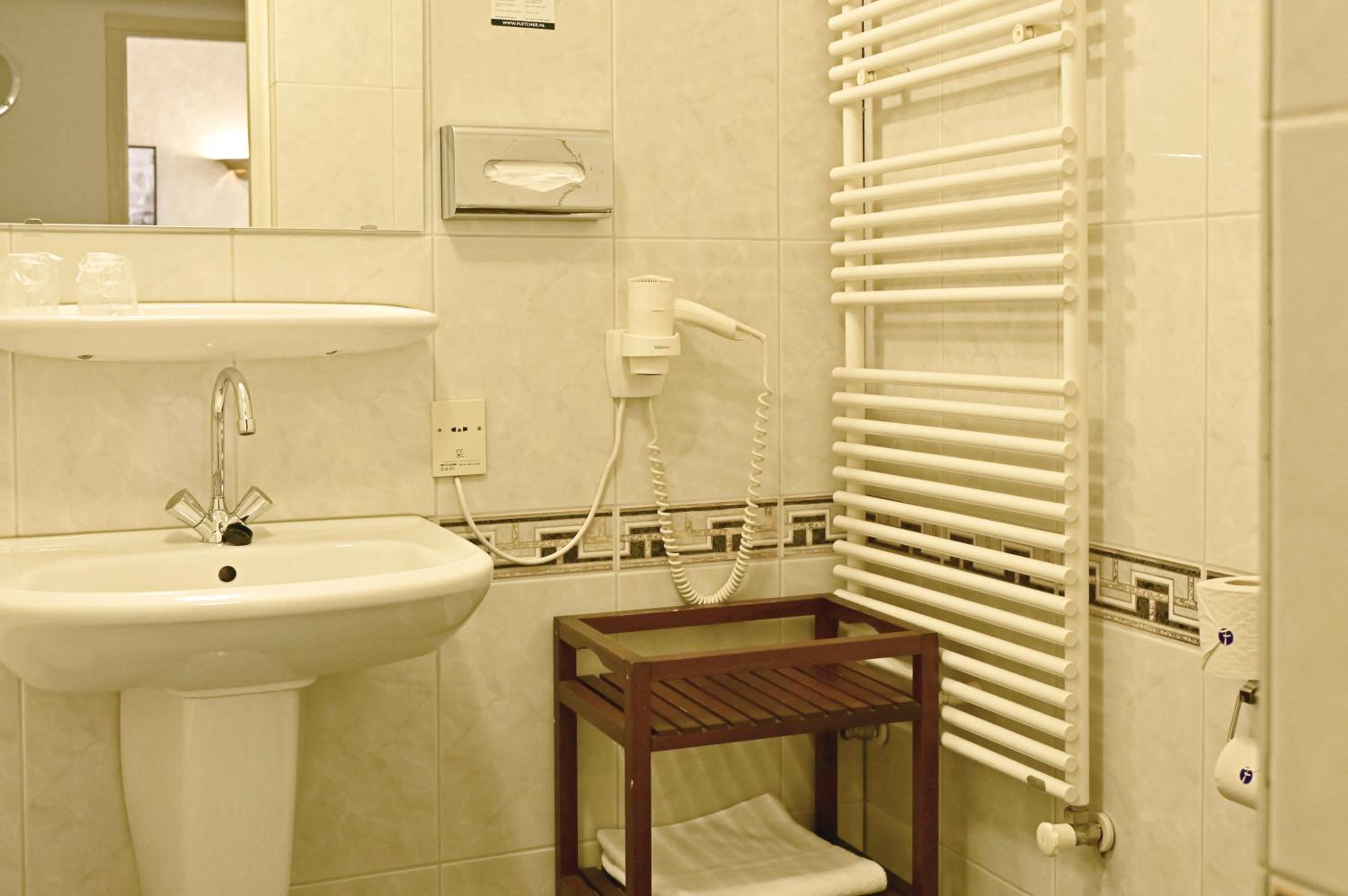 Suite - Photo 2