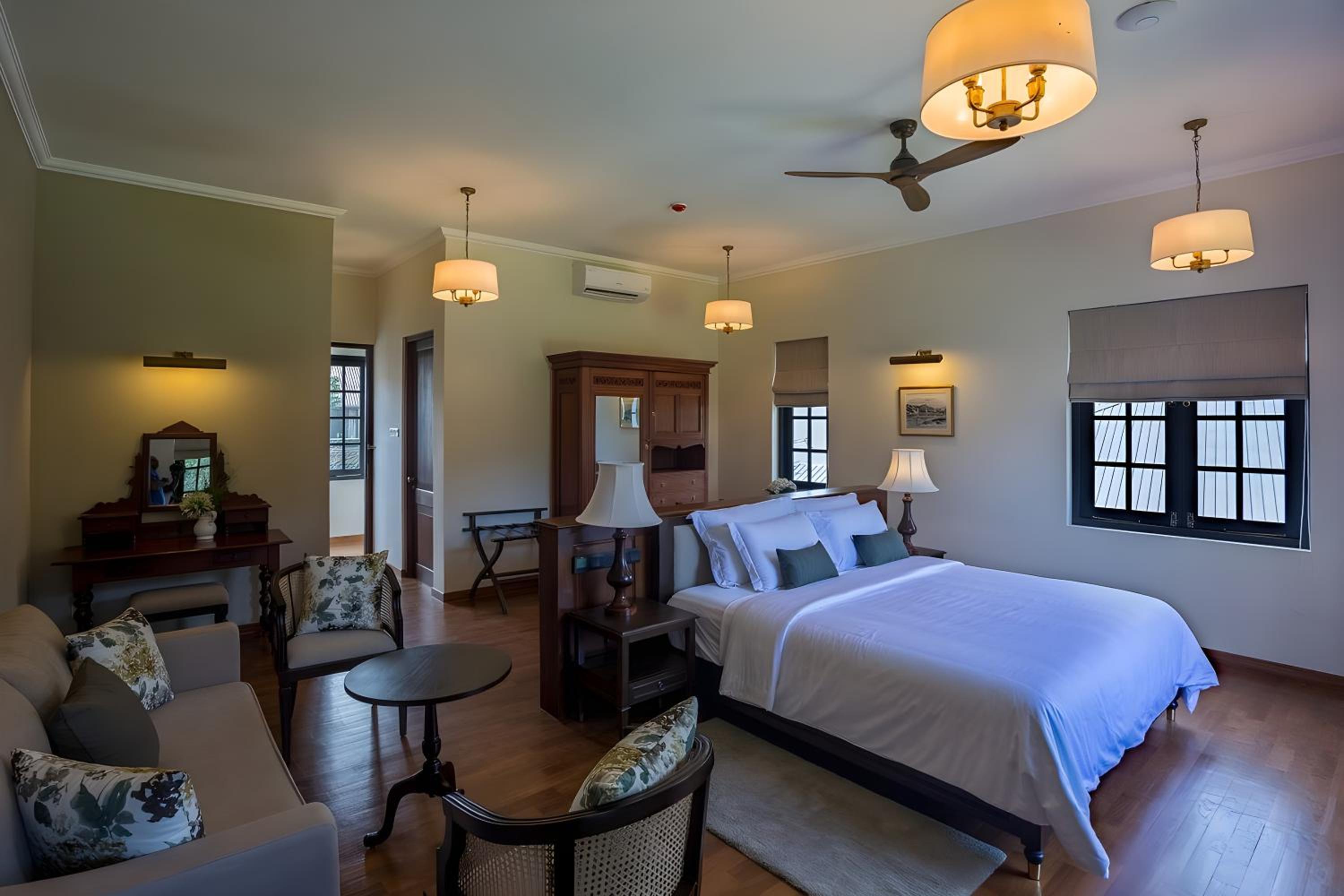 Chimneys Special King Room