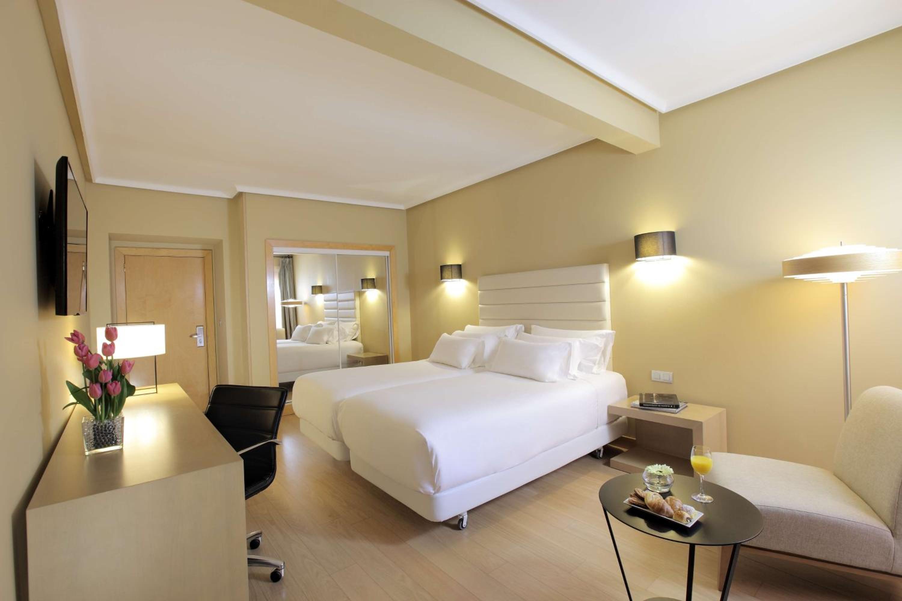 Superior Double or Twin Room - Photo 1