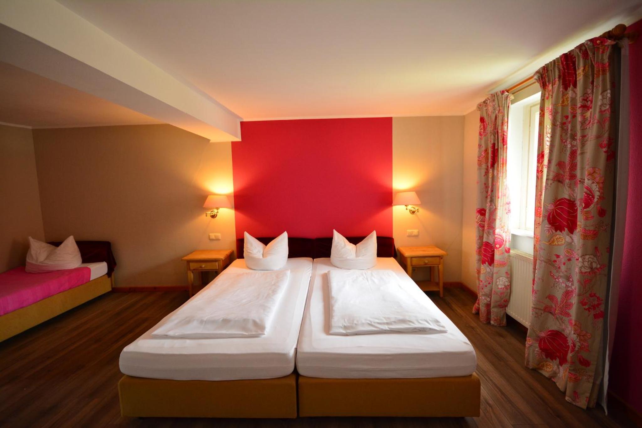 Superior Room - Photo 7