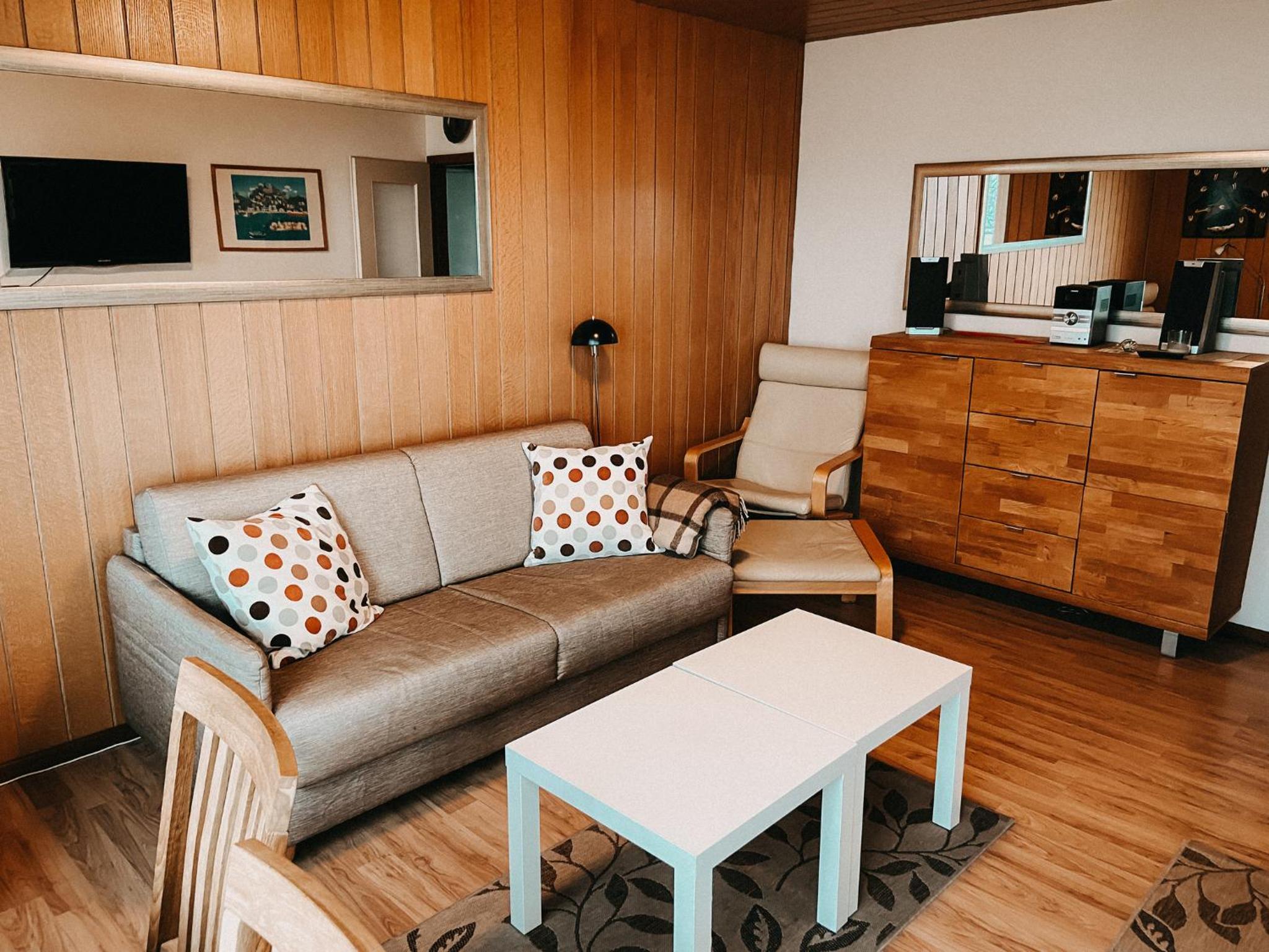 Apartment photo 2