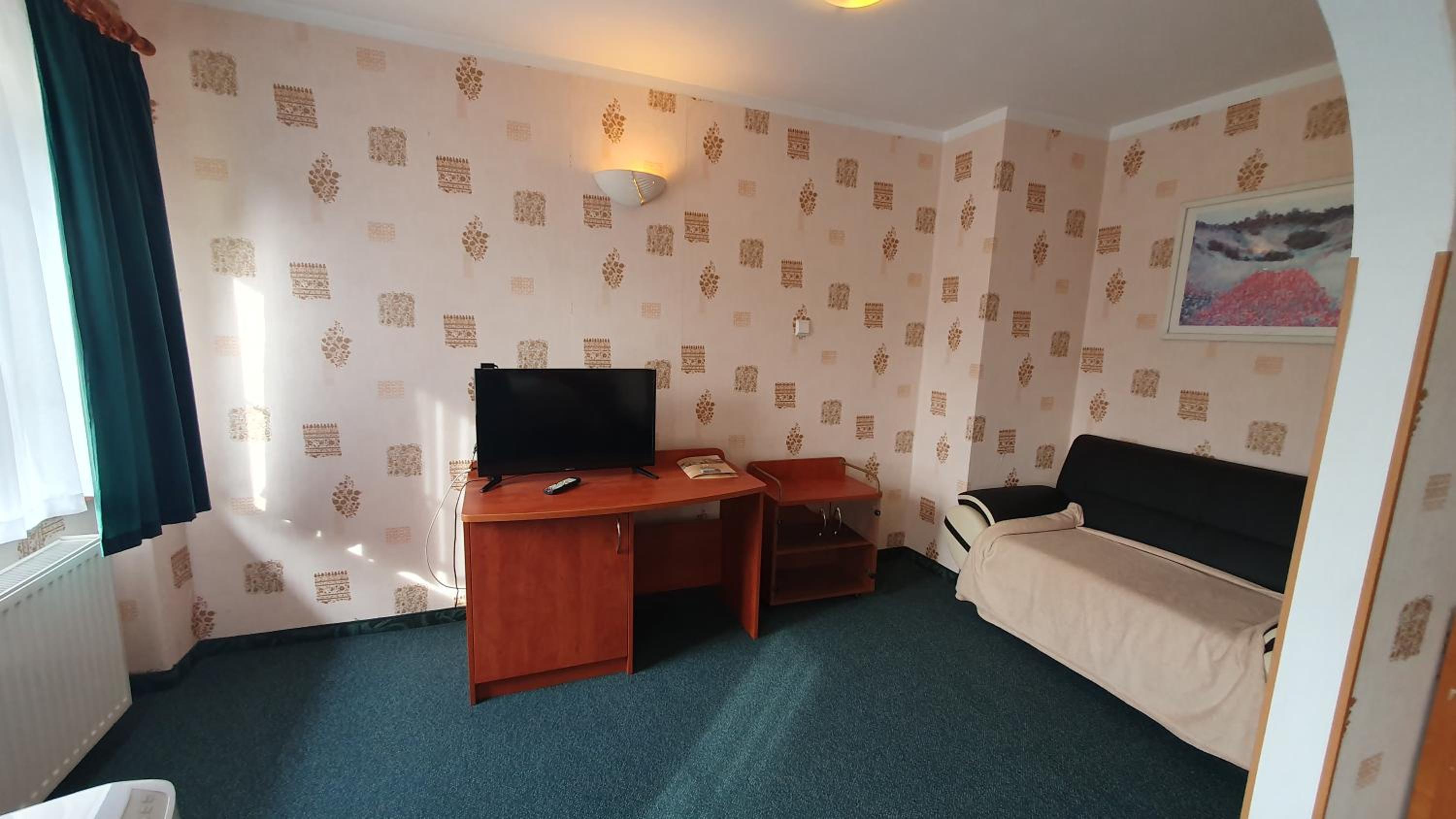Suite (2 Adults) - Photo 1
