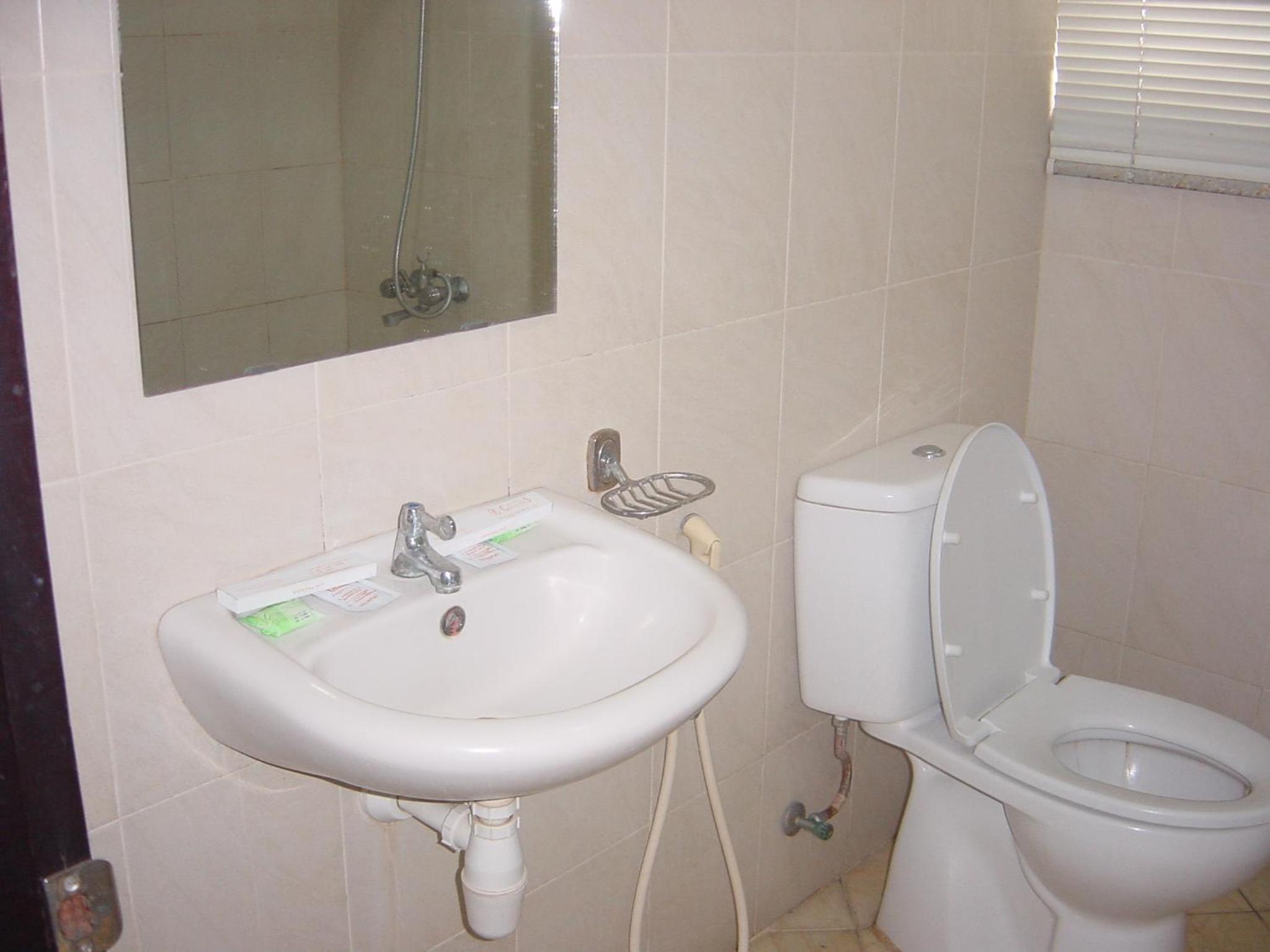 Deluxe Double Room - Photo 16