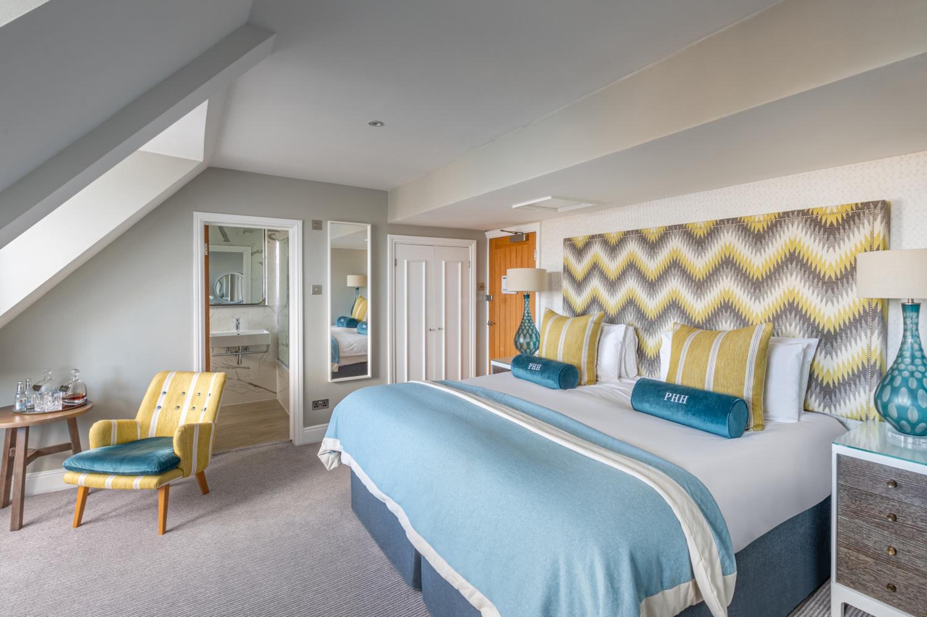 Superior Double Room with Estuary View photo 2