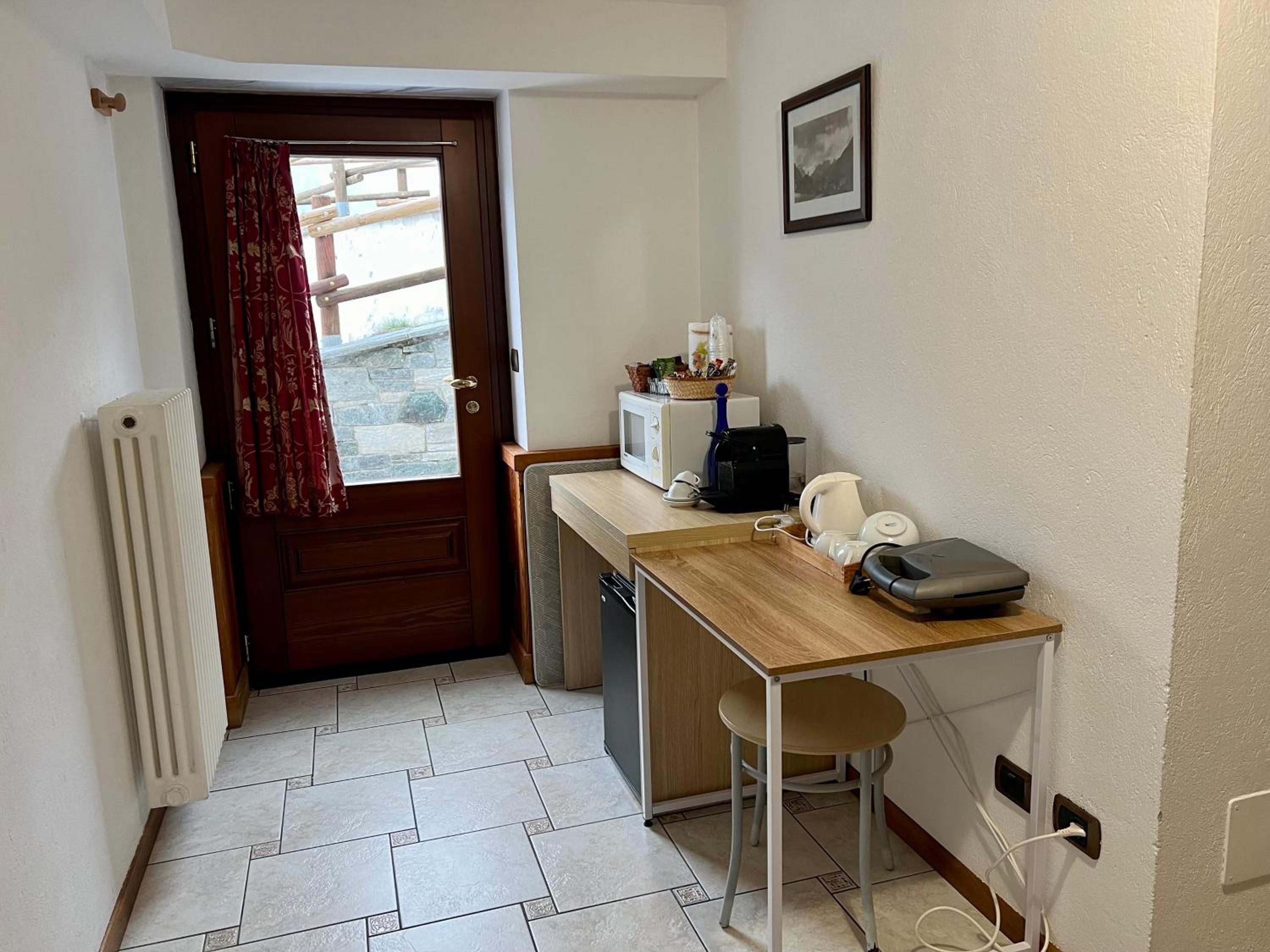 Economy Double or Twin Room photo 3