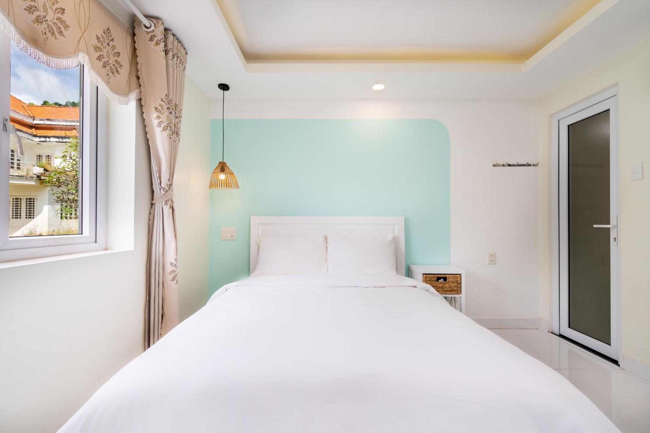 Deluxe Double Room With Sea View - Photo 7