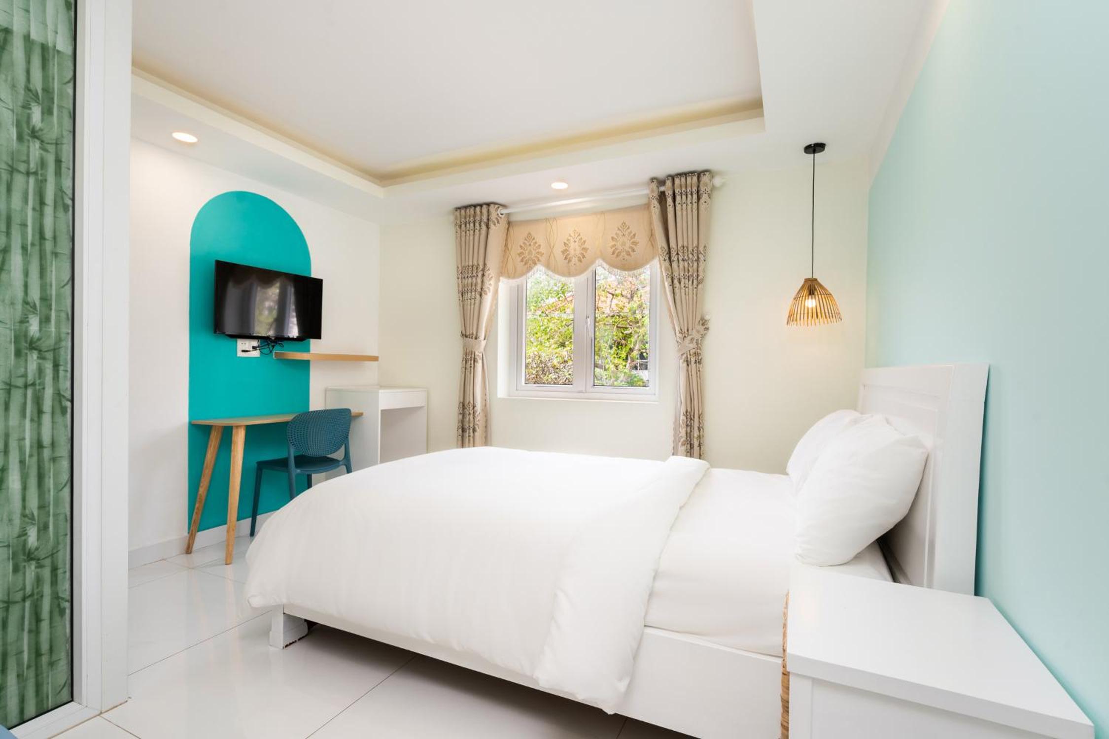 Deluxe Double Room With Sea View - Photo 6