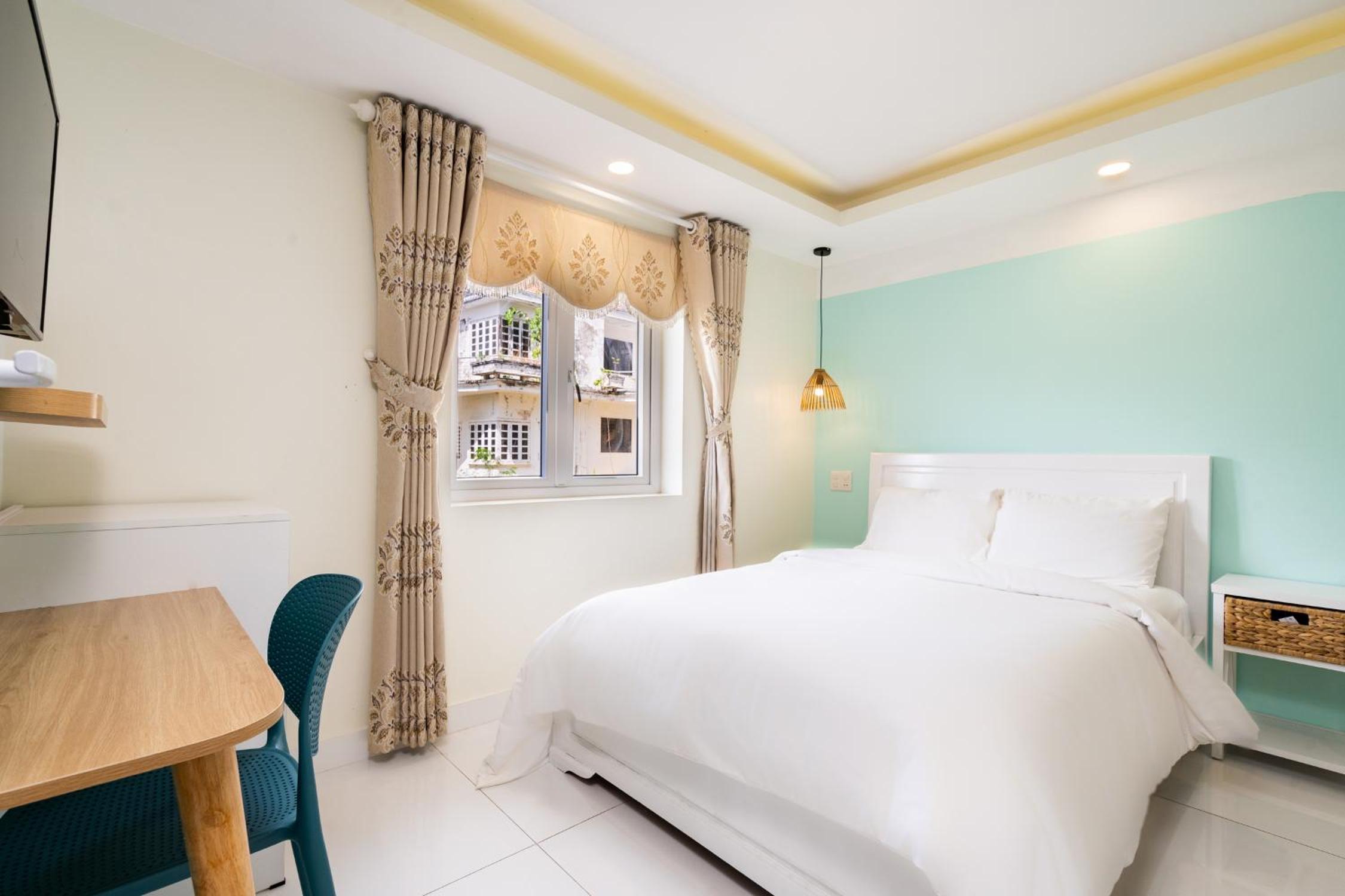 Deluxe Double Room With Sea View - Photo 8