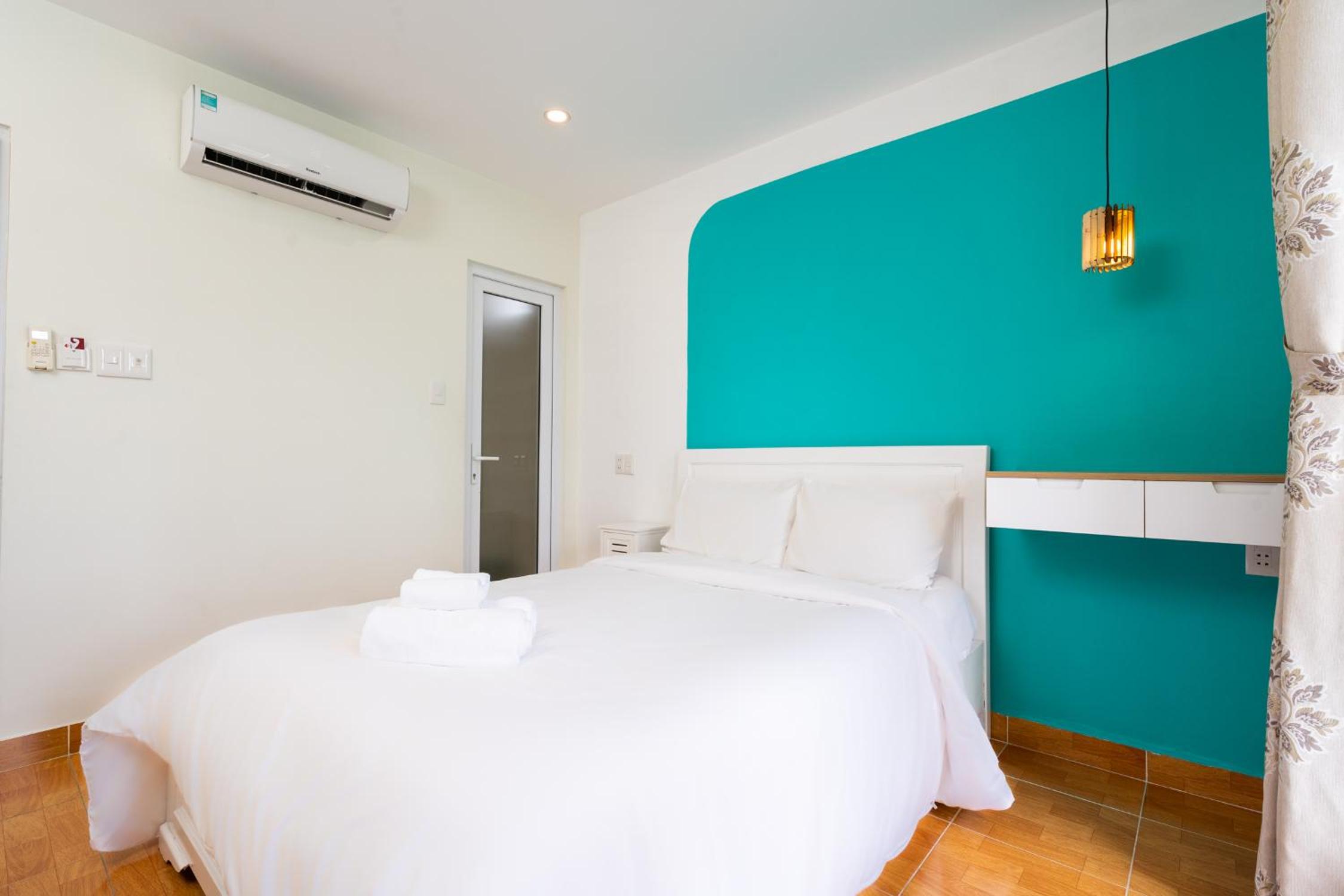 Deluxe Double Room With Sea View - Photo 12