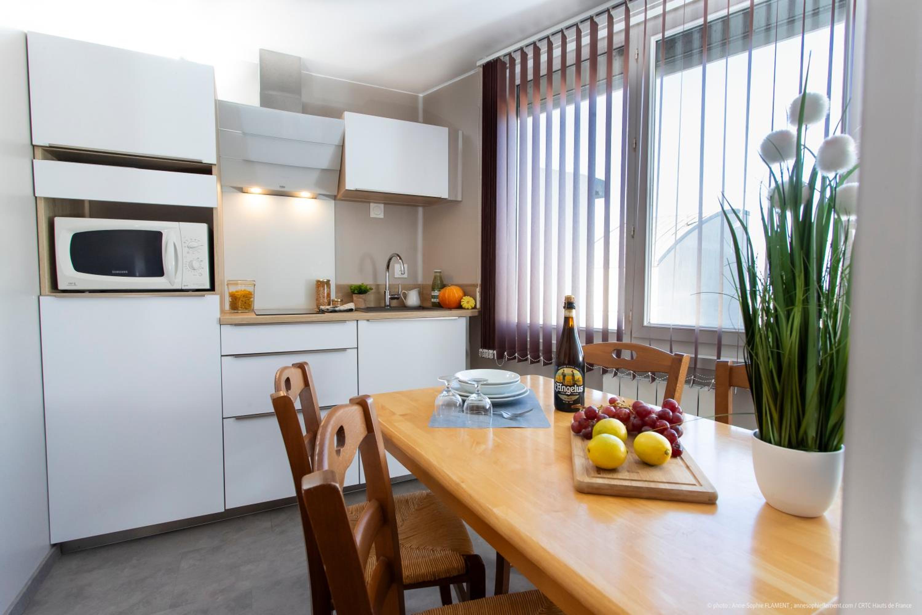 Superior One-Bedroom Apartment - Photo 15