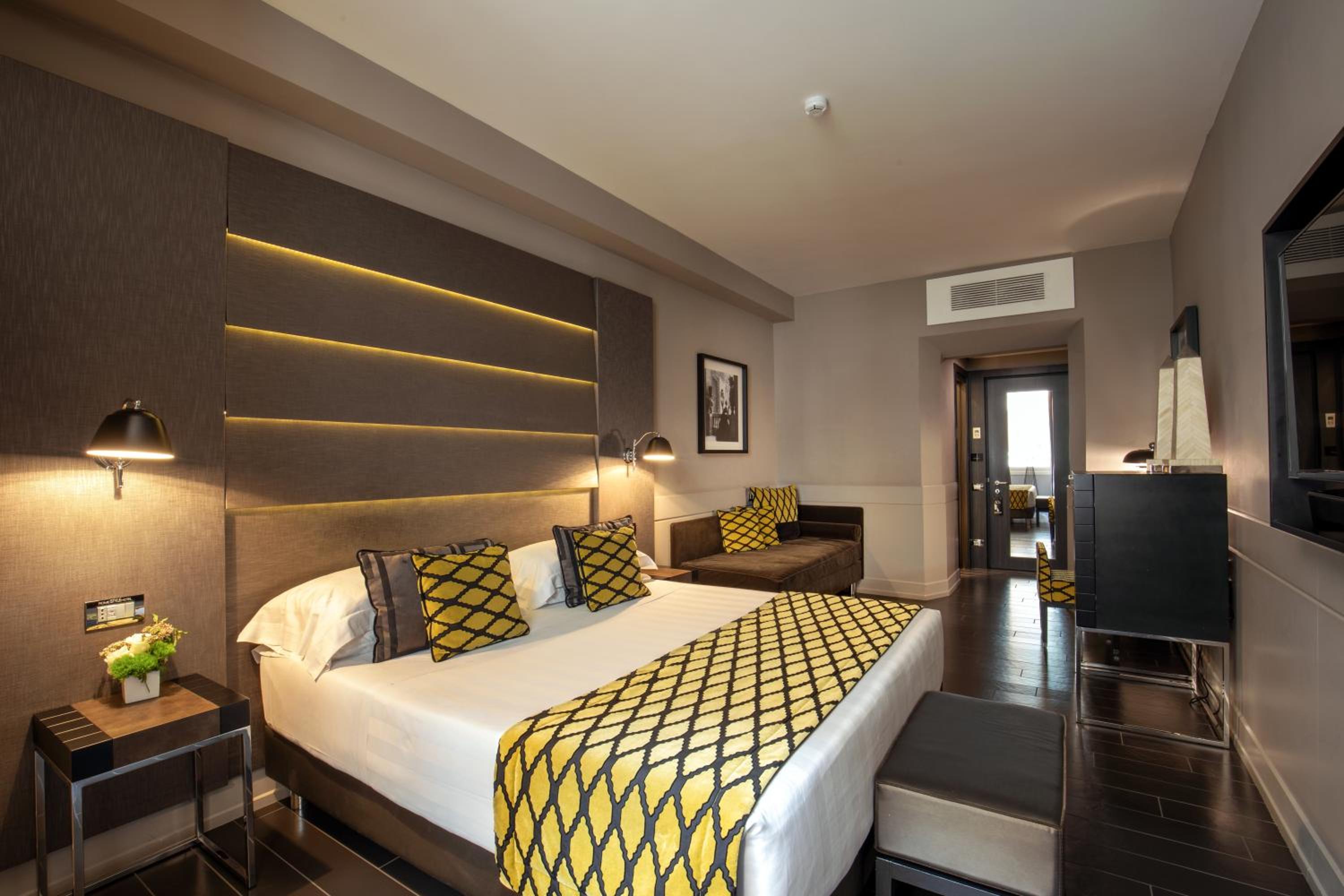 Deluxe Triple Room photo 3